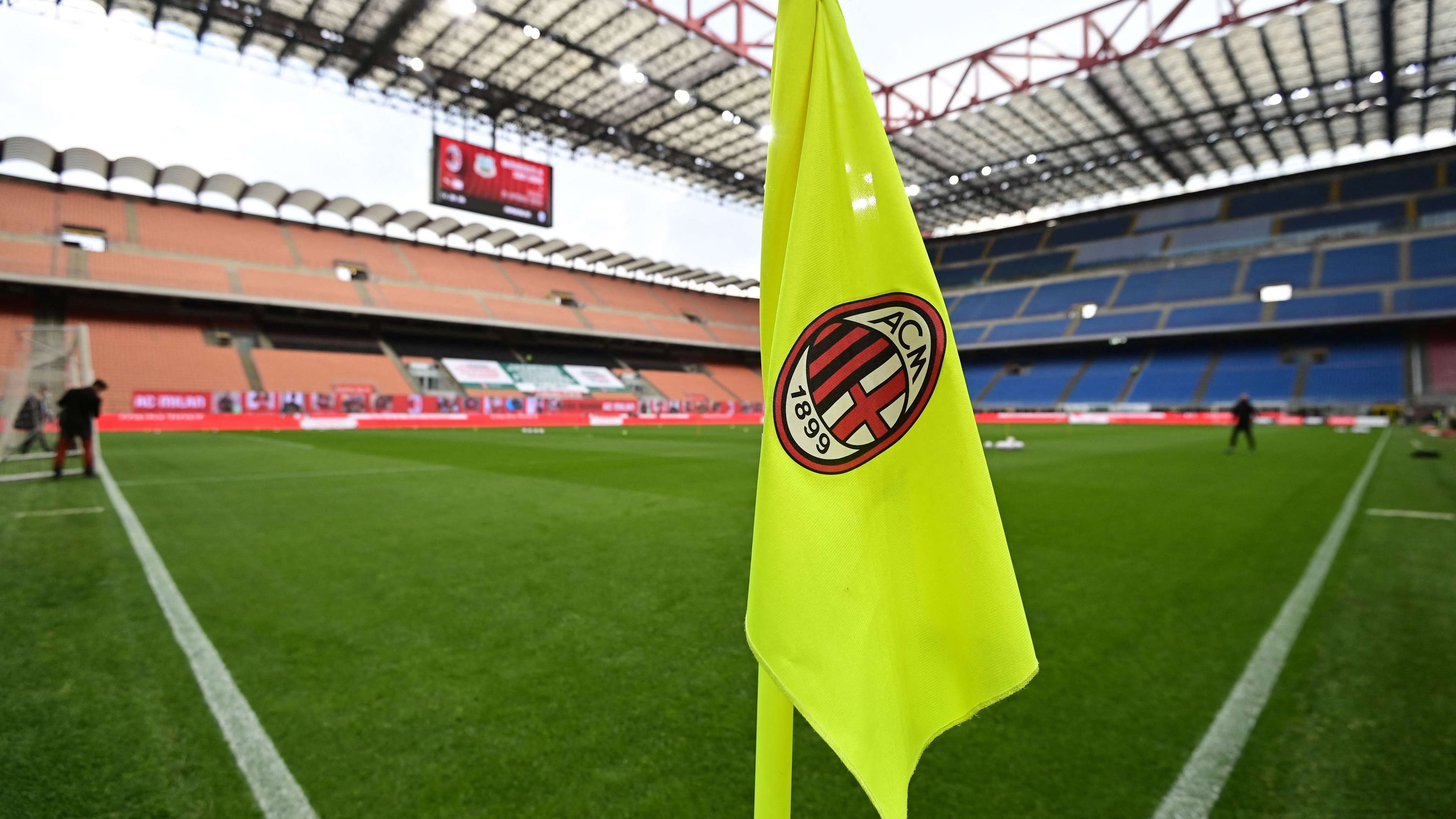 Milan & Inter hire Man Utd architects to build 71k stadium  