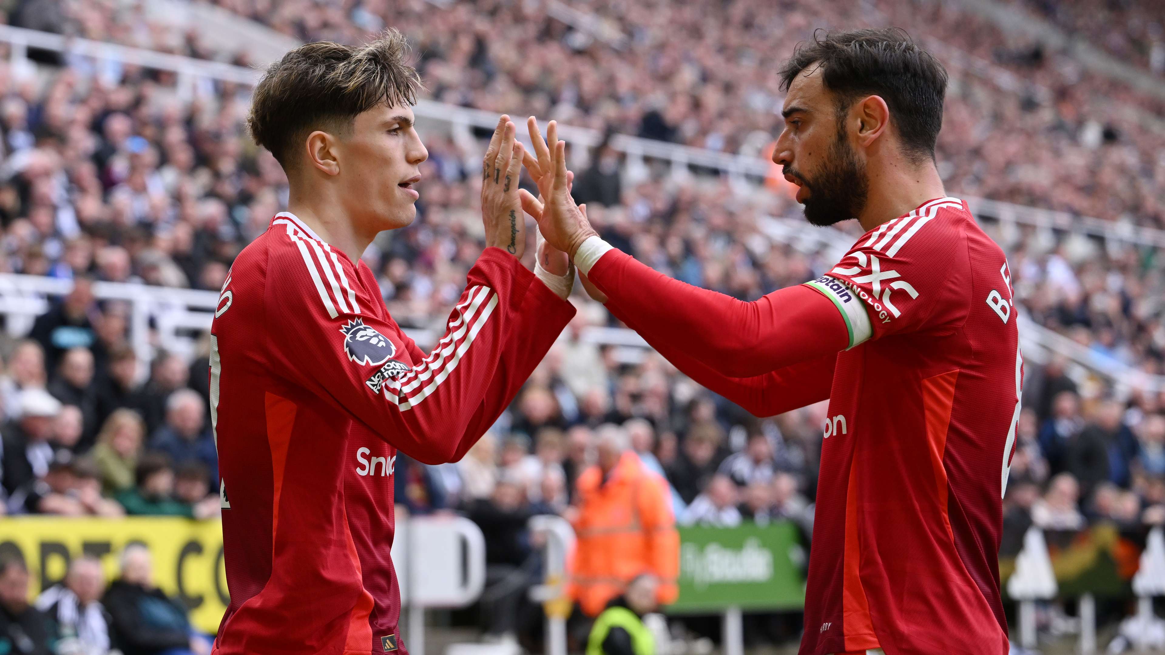 Garnacho sends emotional message to Fernandes on his 31st birthday  