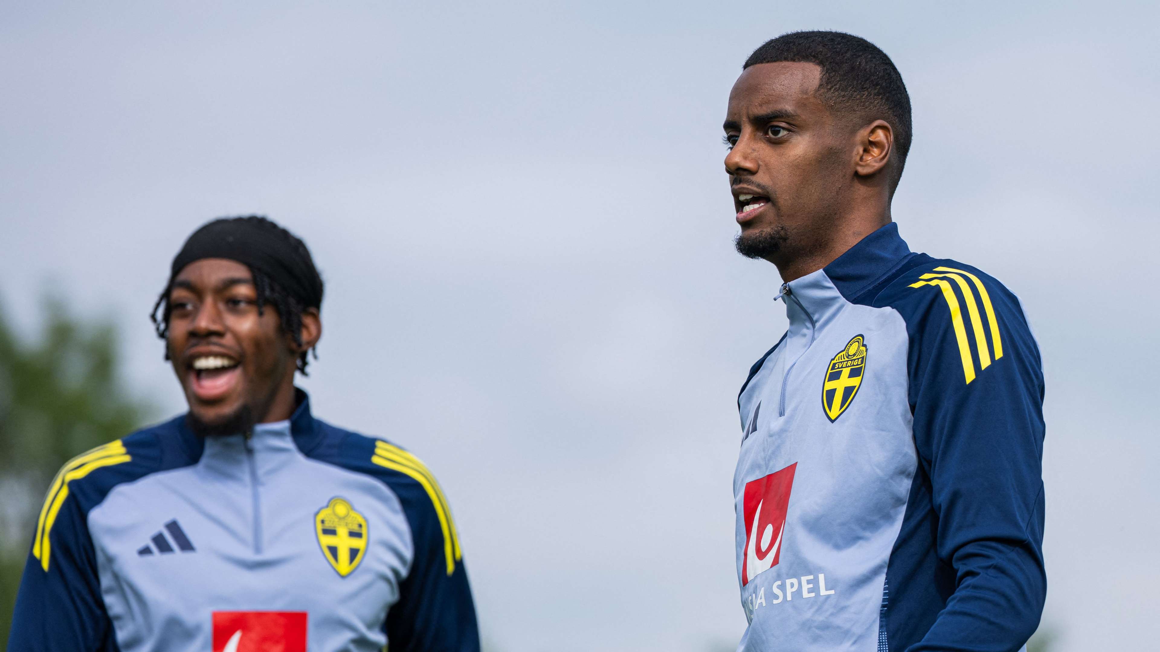 Elanga lifts lid on Newcastle response to Isak exit  