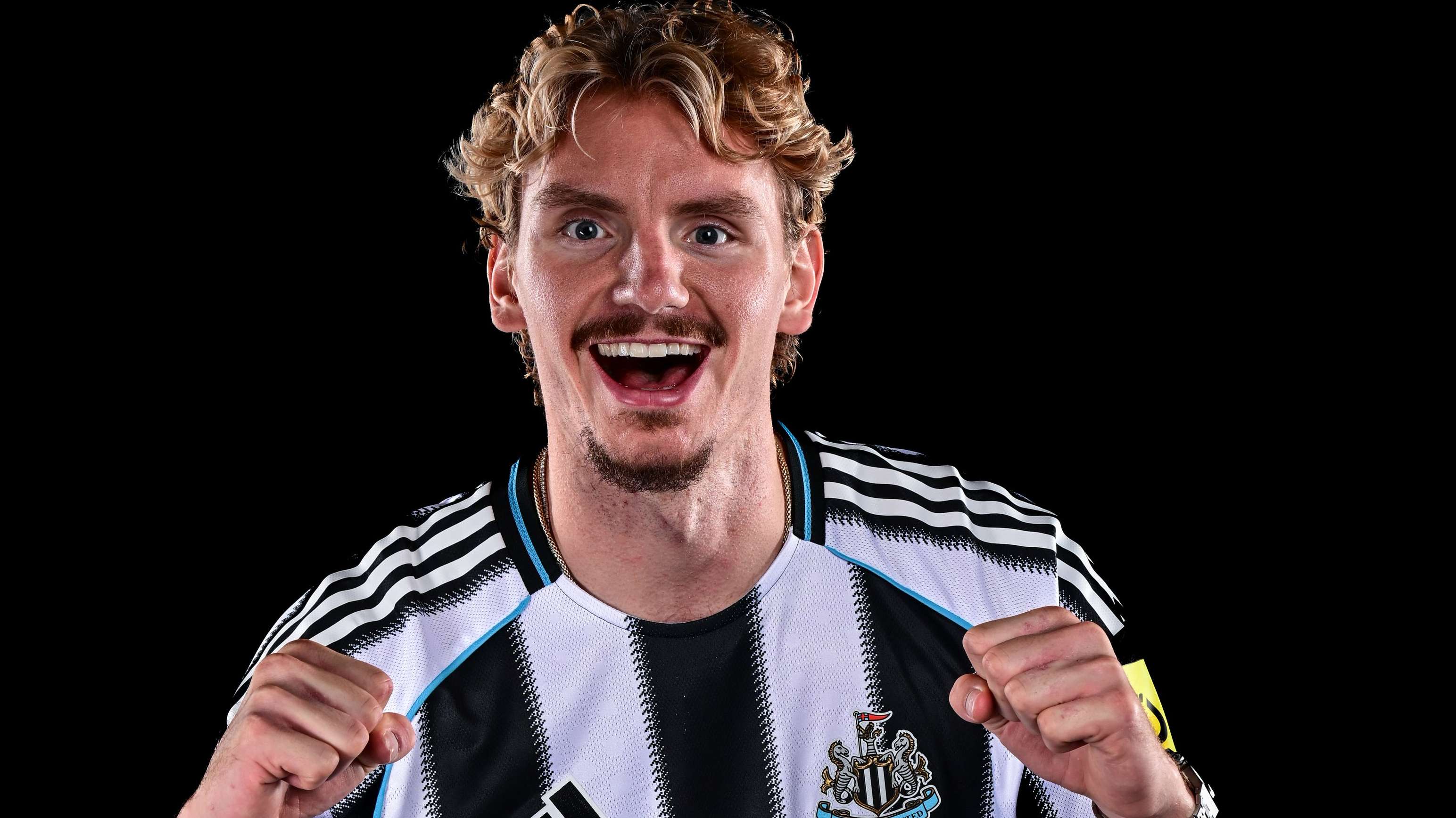 ‘Not worth €90m’ - Bayern chief in overpriced Woltemade claim  