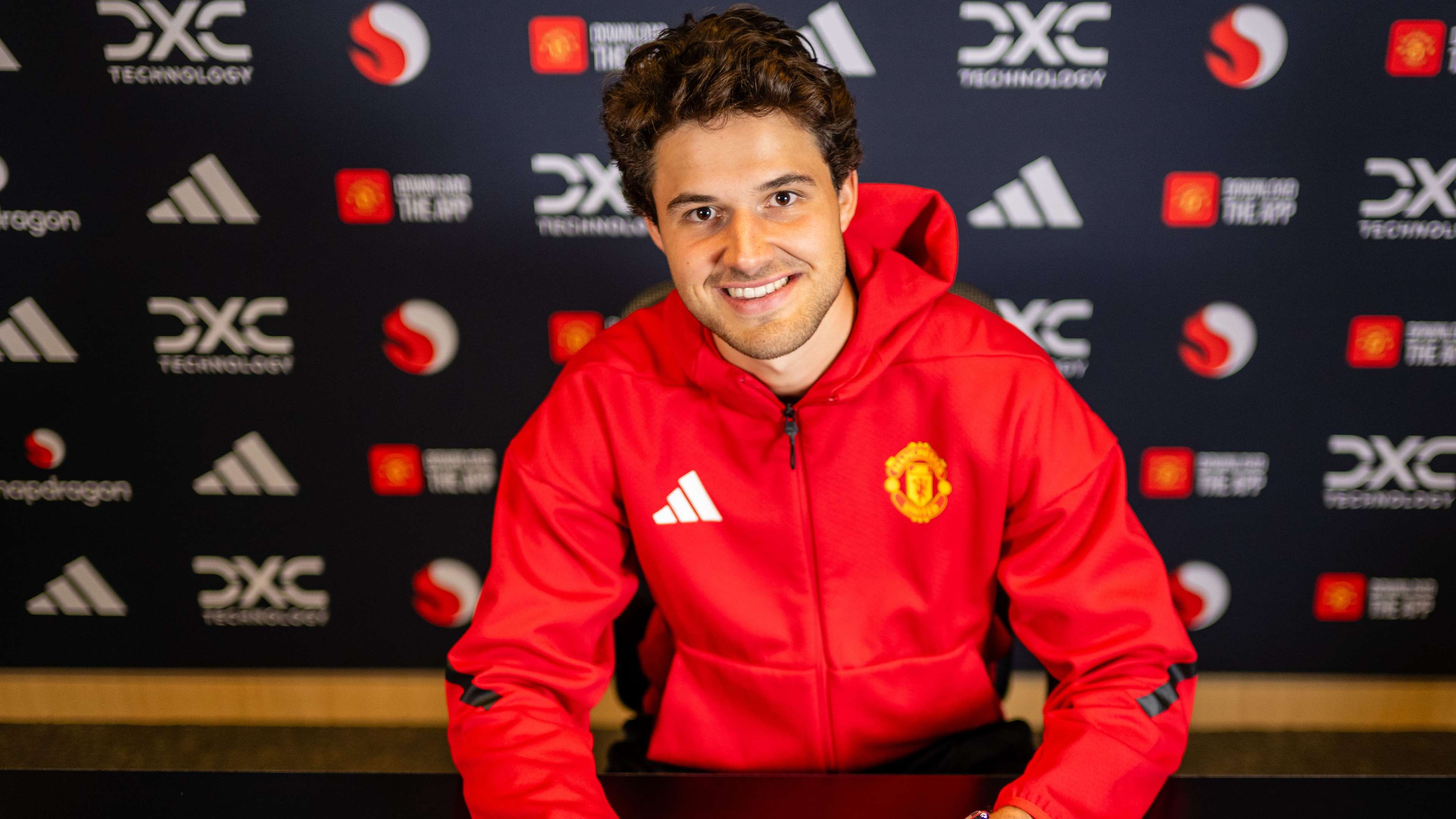 'Really impressed' - Shaw reveals Man Utd verdict on Lammens  