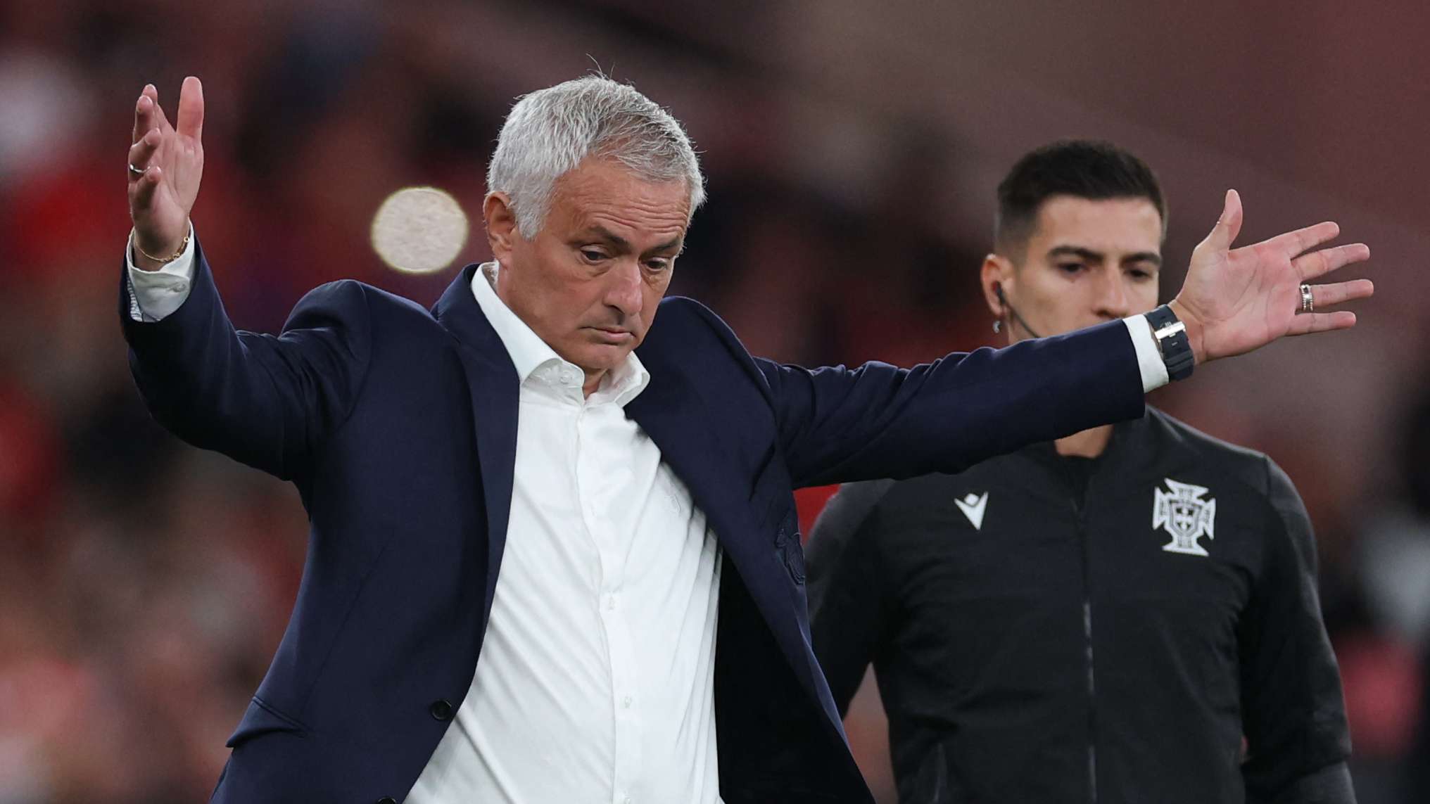 Neto reveals 'pride' at playing against Mourinho  