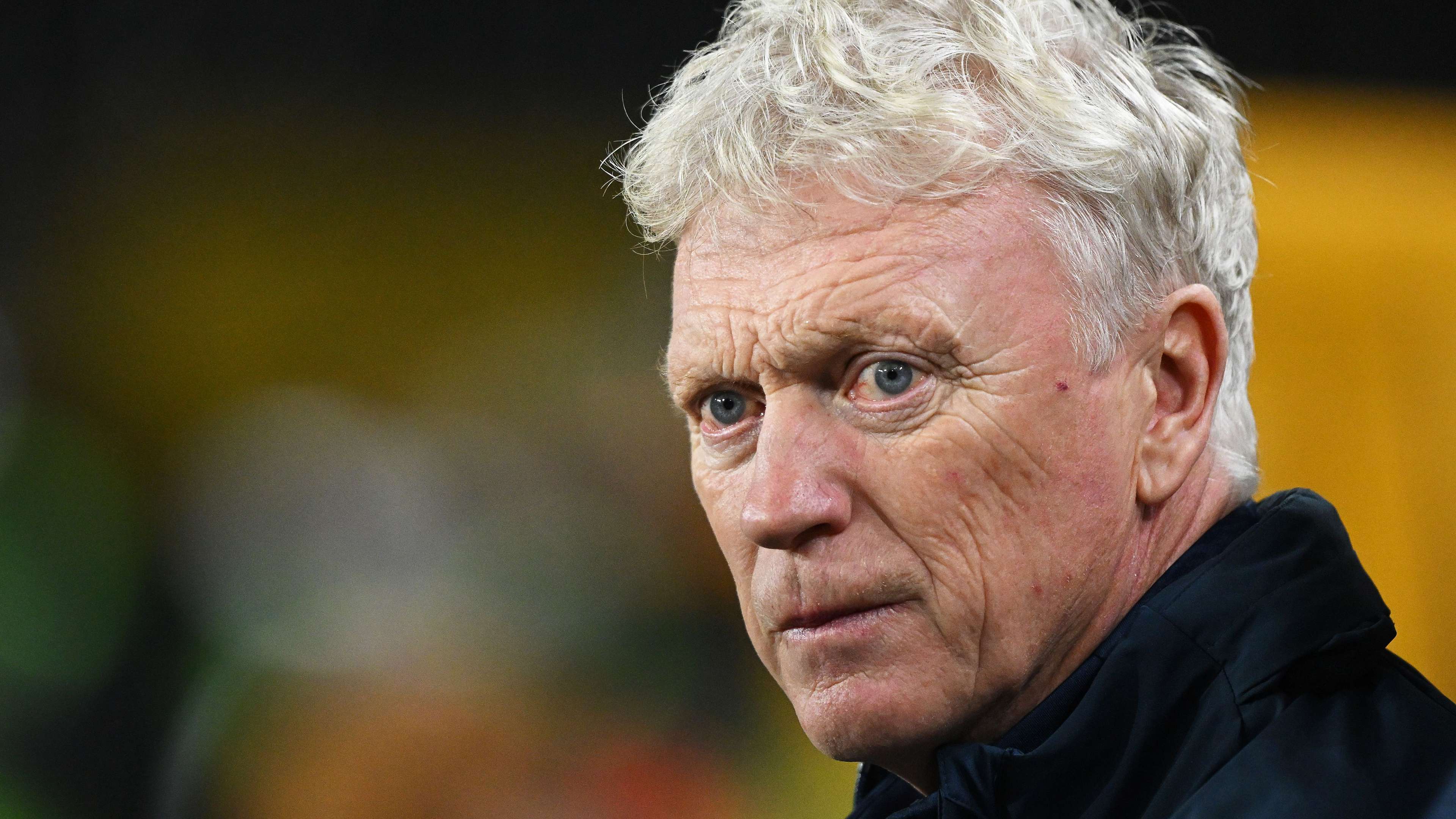 Everton star fumes over 'mind boggling' suspension as Moyes calls out refs  