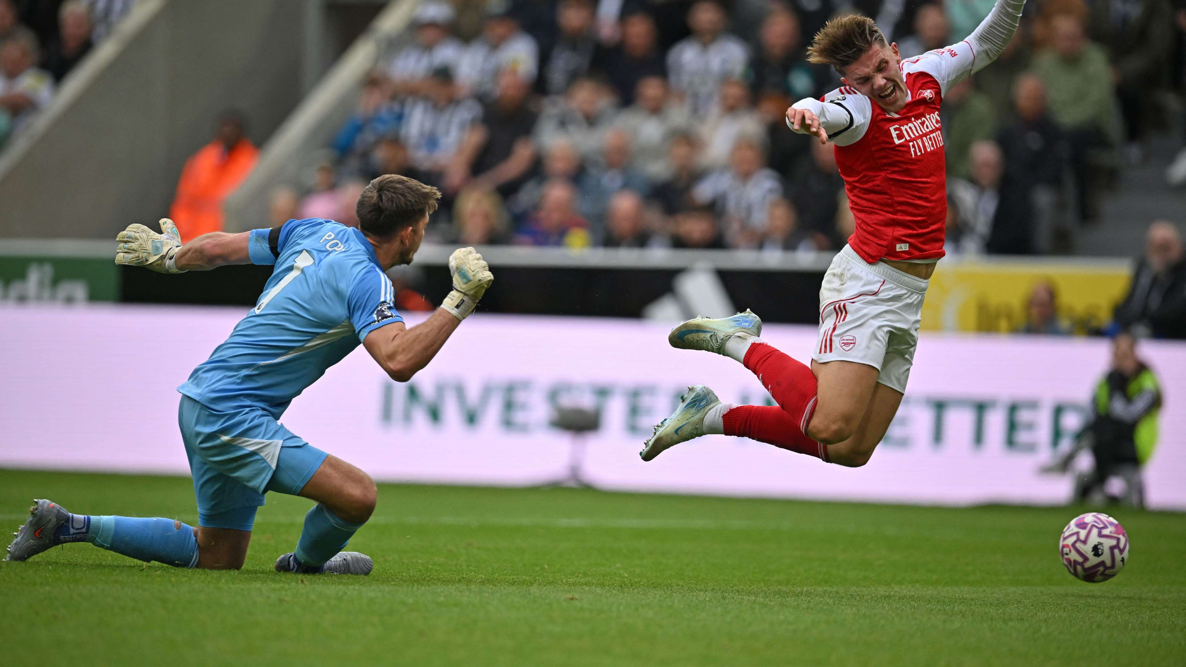 Lineker & Richards slam 'unworkable' VAR after Arsenal penalty call  