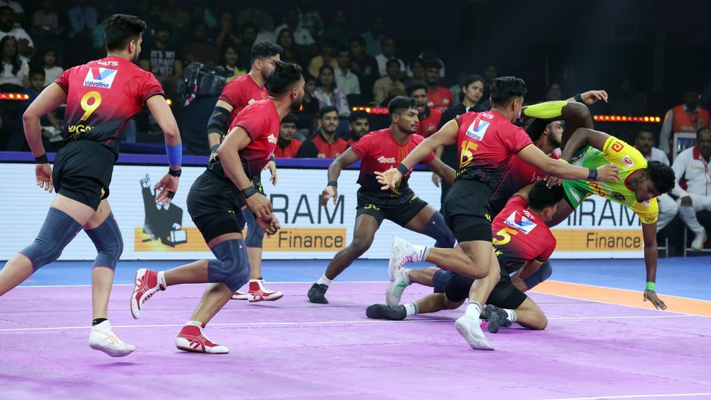 Alireza ensures first win of PKL 12 for Bengaluru Bulls with impressive performance against Patna Pirates  