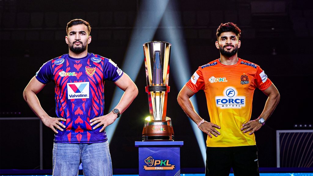 Final Showdown Between Equals: Dabang Delhi K.C. Clash with Puneri Paltan for PKL Season 12 Title  