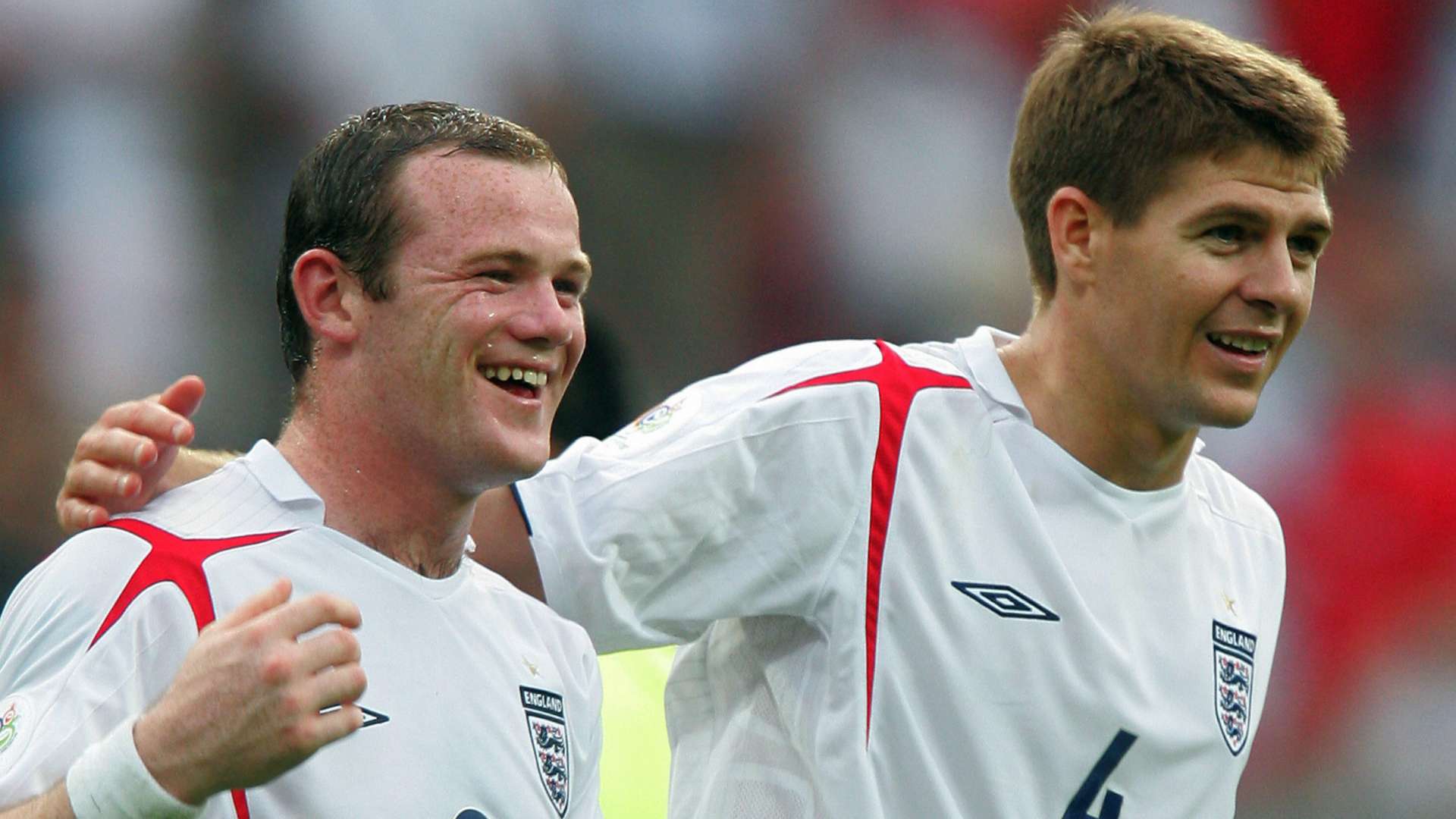 Rooney bites back at Gerrard's 'egotistical losers' claim  