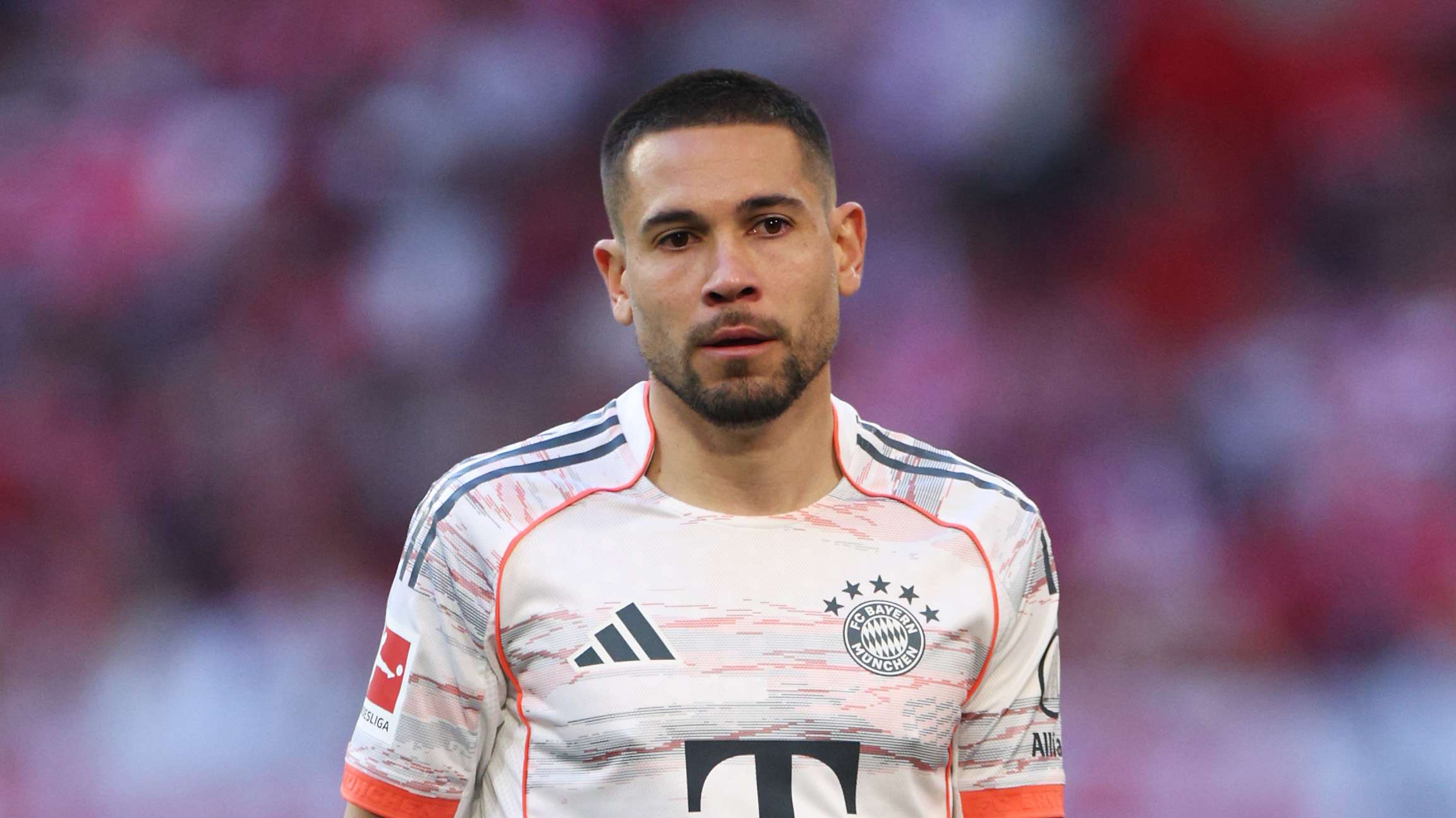 Bayern full-back to leave club next summer  