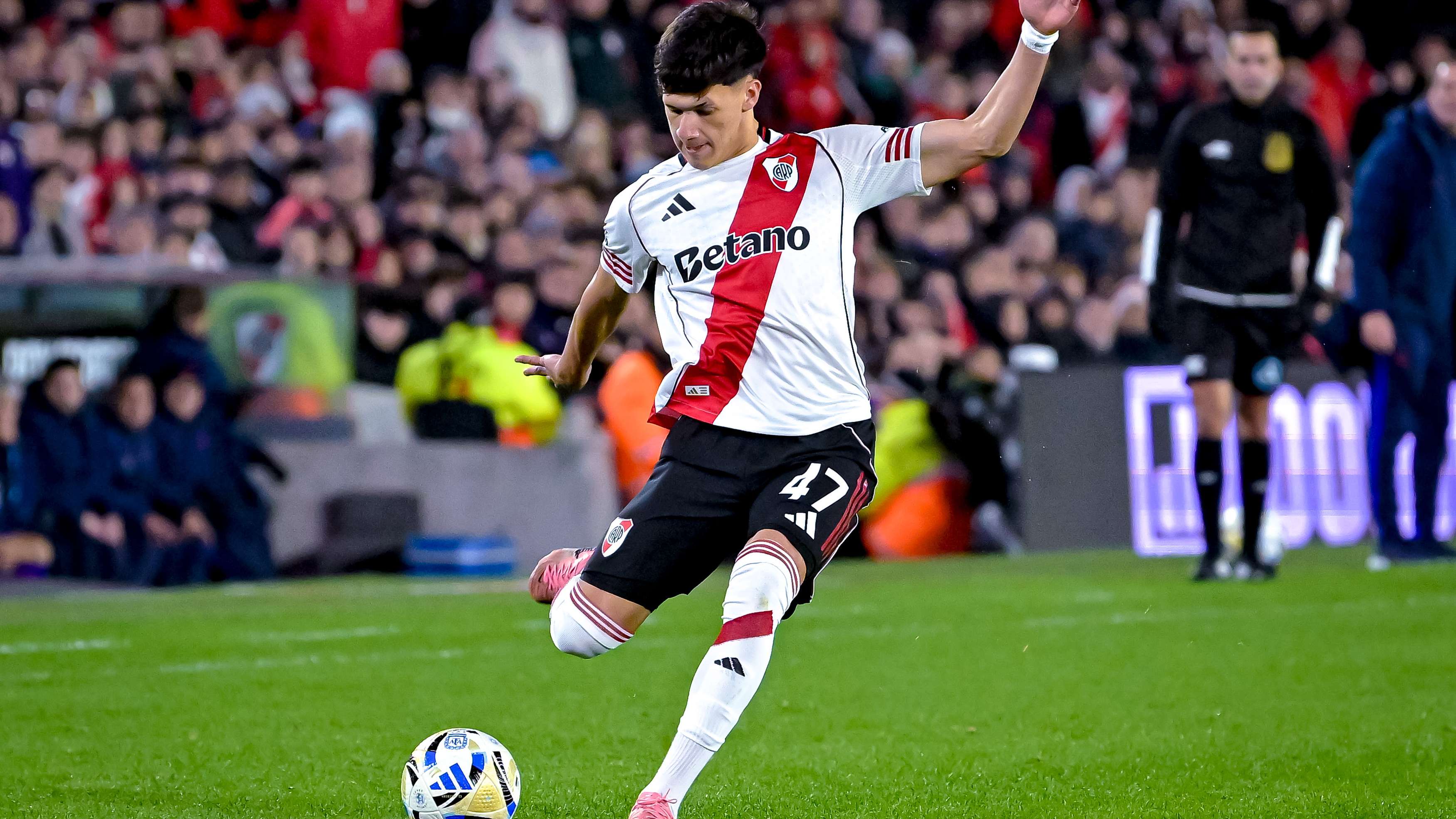 Dortmund eye two South American wonderkids  