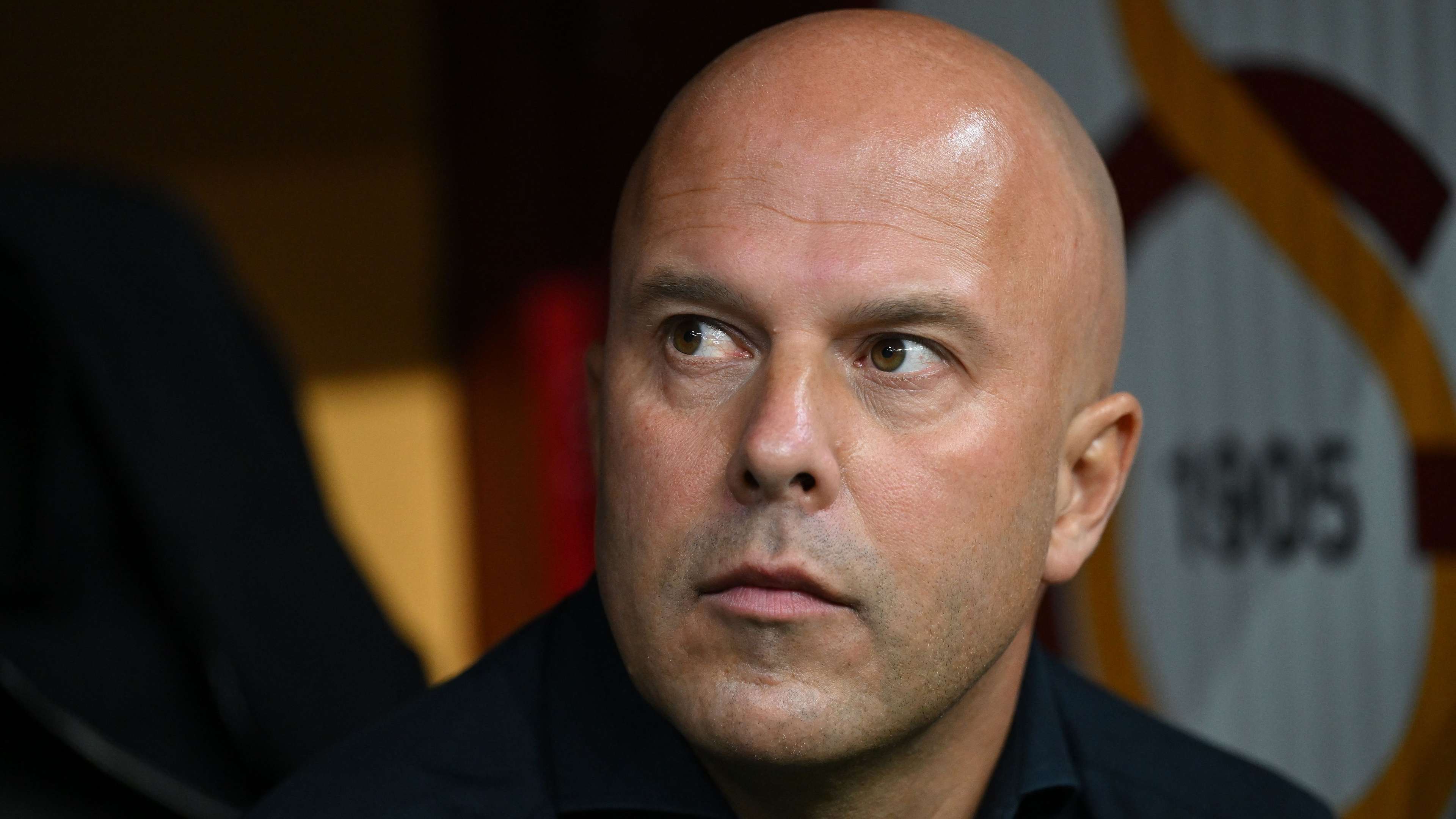 Liverpool hold talks over Dortmund man in defensive search  