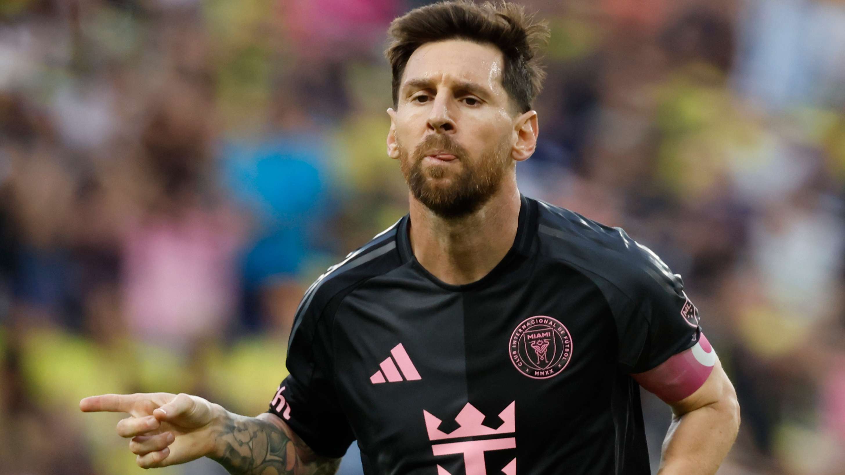 Transfers LIVE: Messi in 'advanced talks' over Miami extension  