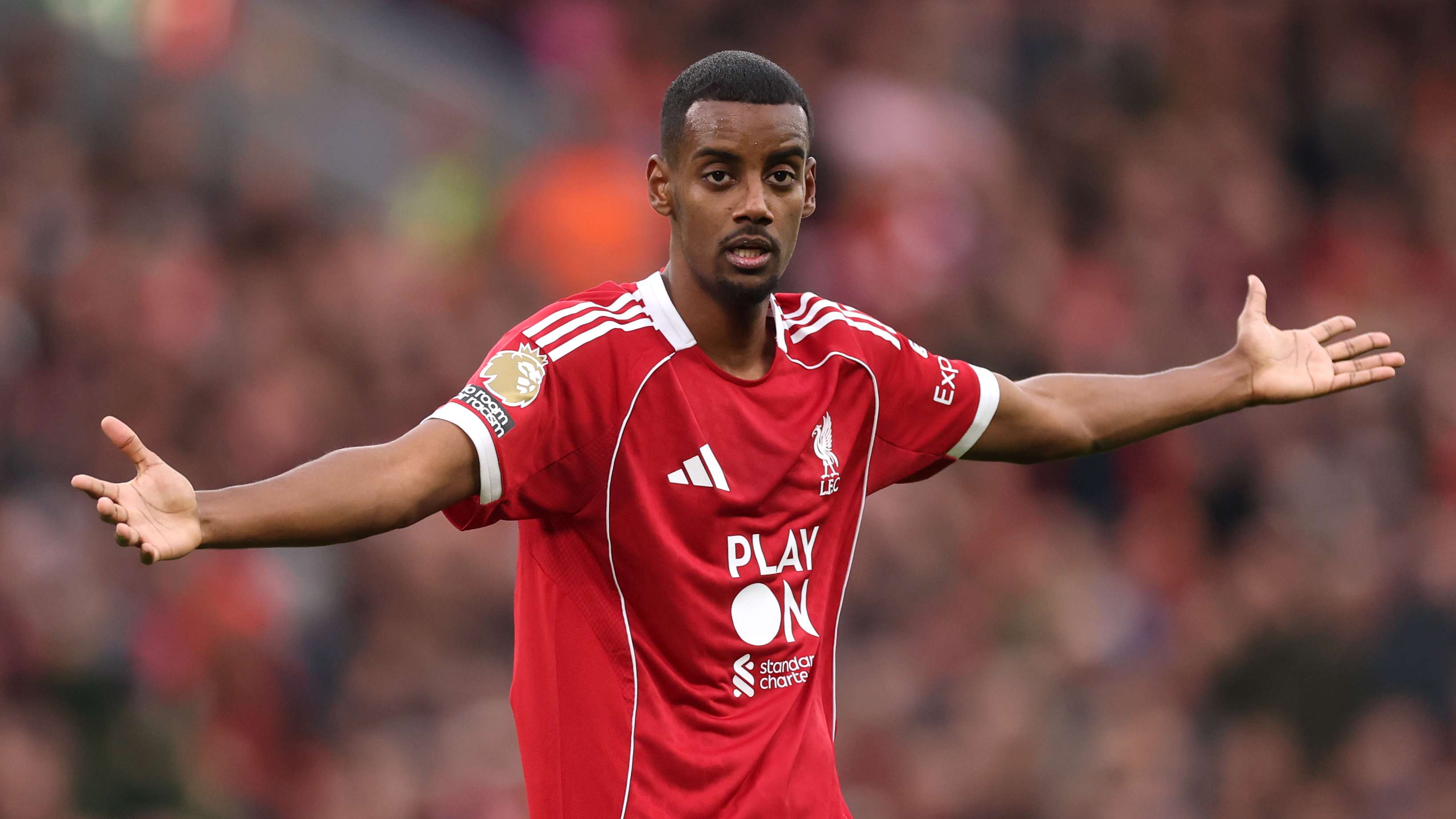 Newcastle boss Howe responds to Slot's Isak jibe  