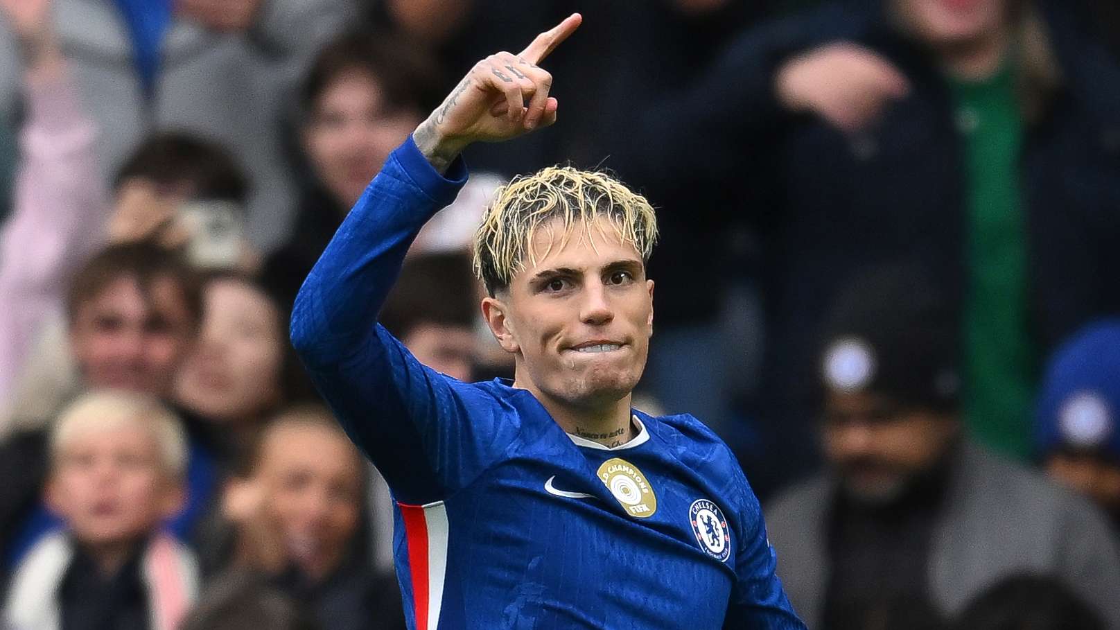 Garnacho scores first Chelsea goal & pulls out Man Utd celebration  