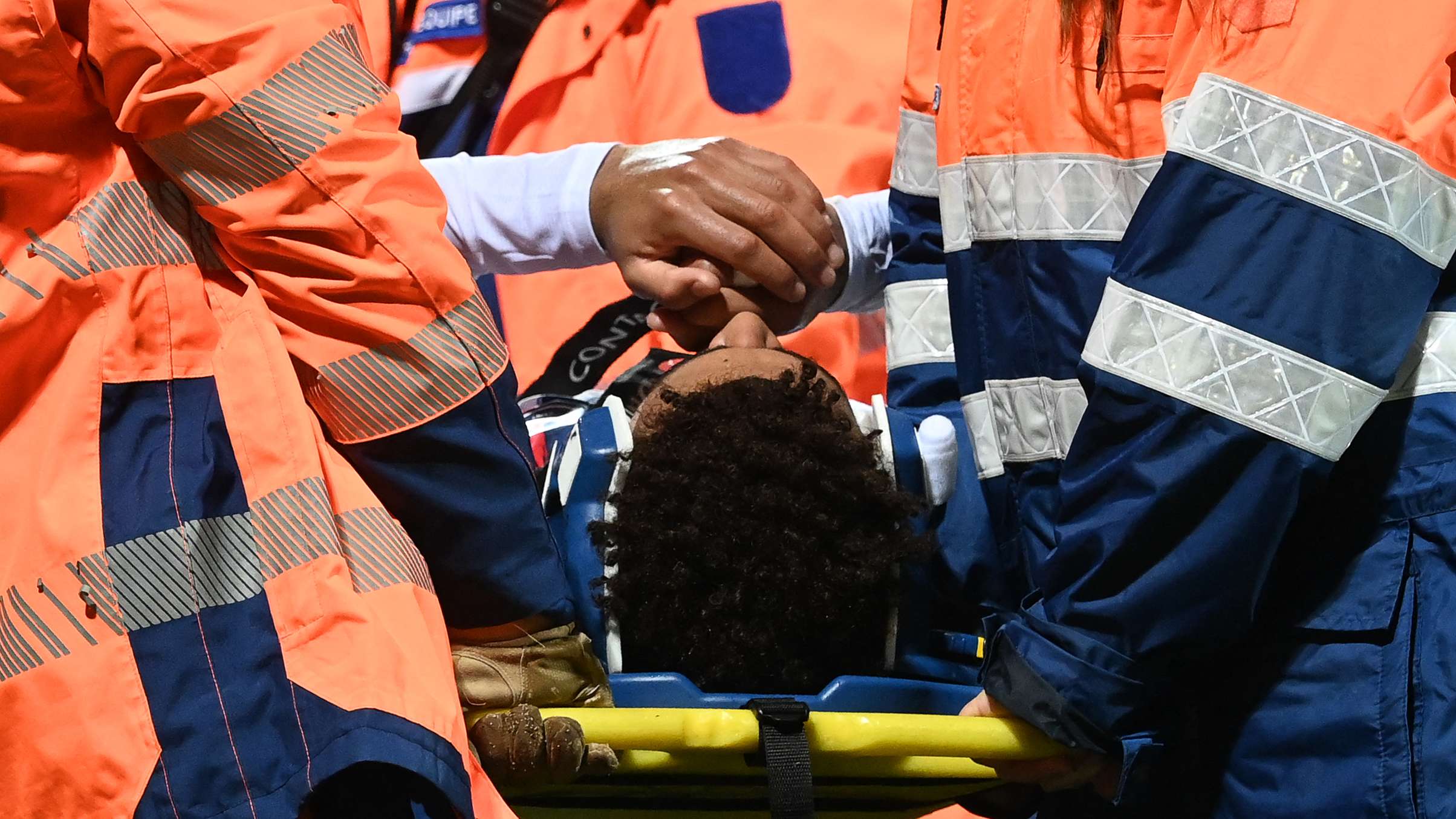 Huge blow for PSG! Doue stretchered off in tears vs Lorient  