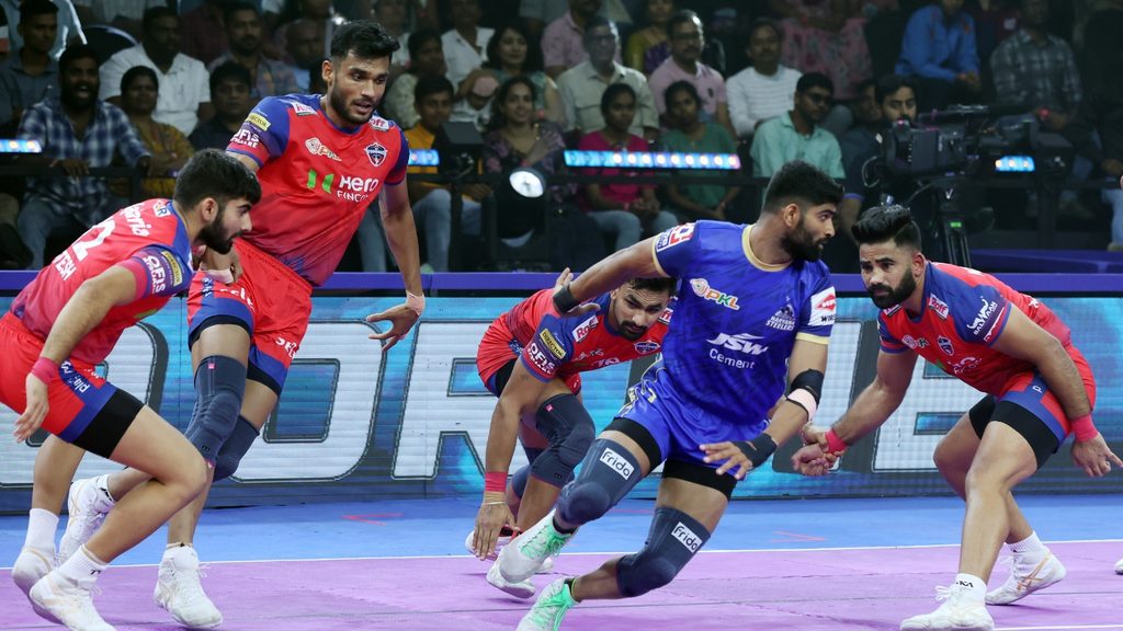 PKL Season 12 Match 90 Preview: UP Yoddhas vs Haryana Steelers – Raiding Trio Faces Jaideep's Defensive Brilliance  