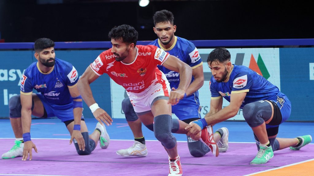 PKL Season 12 Match 102 Preview: Haryana Steelers vs Gujarat Giants – Jaideep's Resolute Defence Meets Shadloui's In-Form Brilliance  