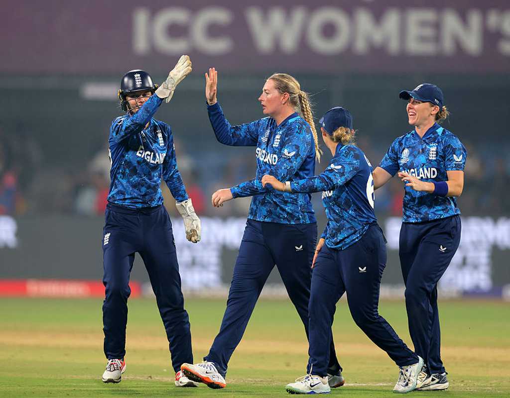 India choke at death to send England to semifinals  