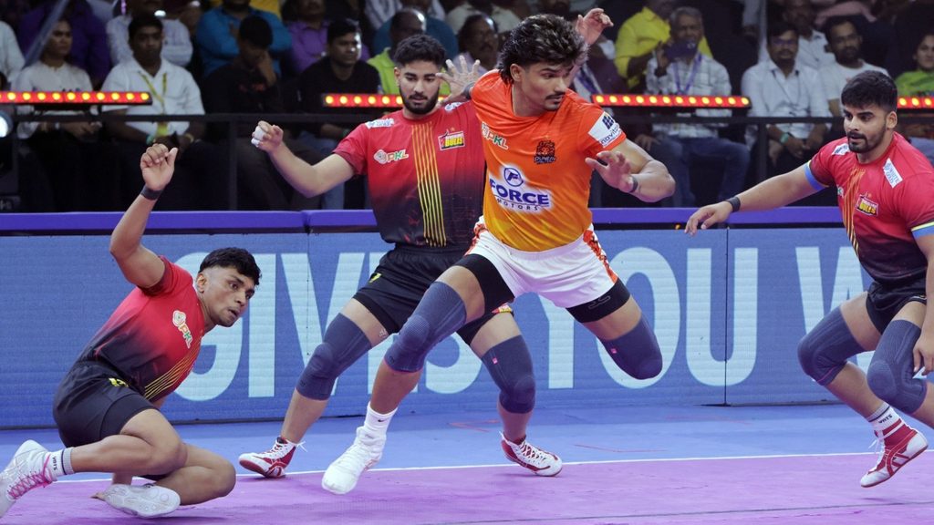 PKL Season 12 Match 59 Preview: Puneri Paltan vs Bengaluru Bulls – League's Best Defence Meets Resurgent Bulls  