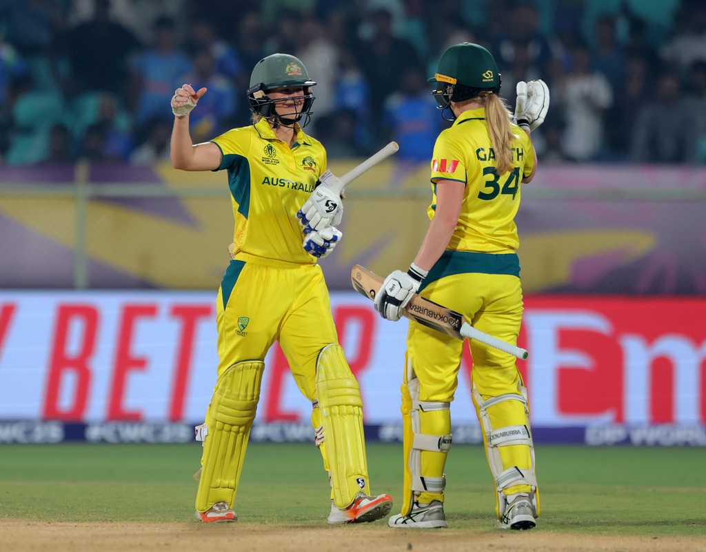 Australia extend unbeaten World Cup run with victory over India  