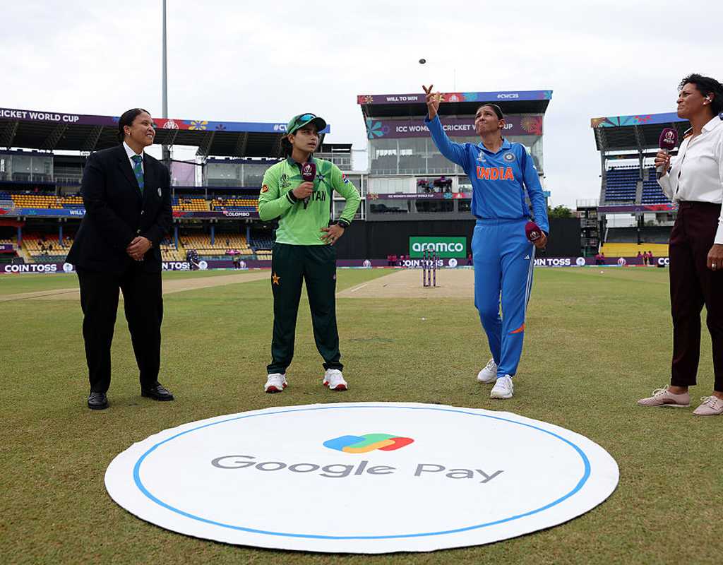 India vs Pakistan: No handshakes at the toss in Women's World Cup  