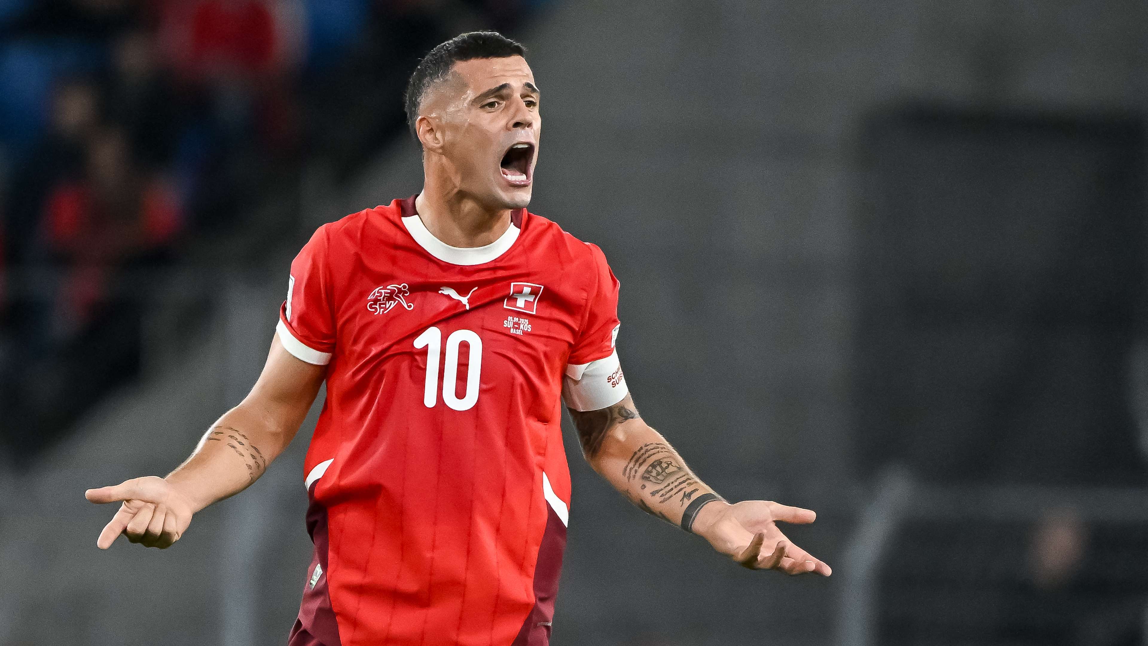 Xhaka tells fellow PL star to 'shut up' after national team complaints  