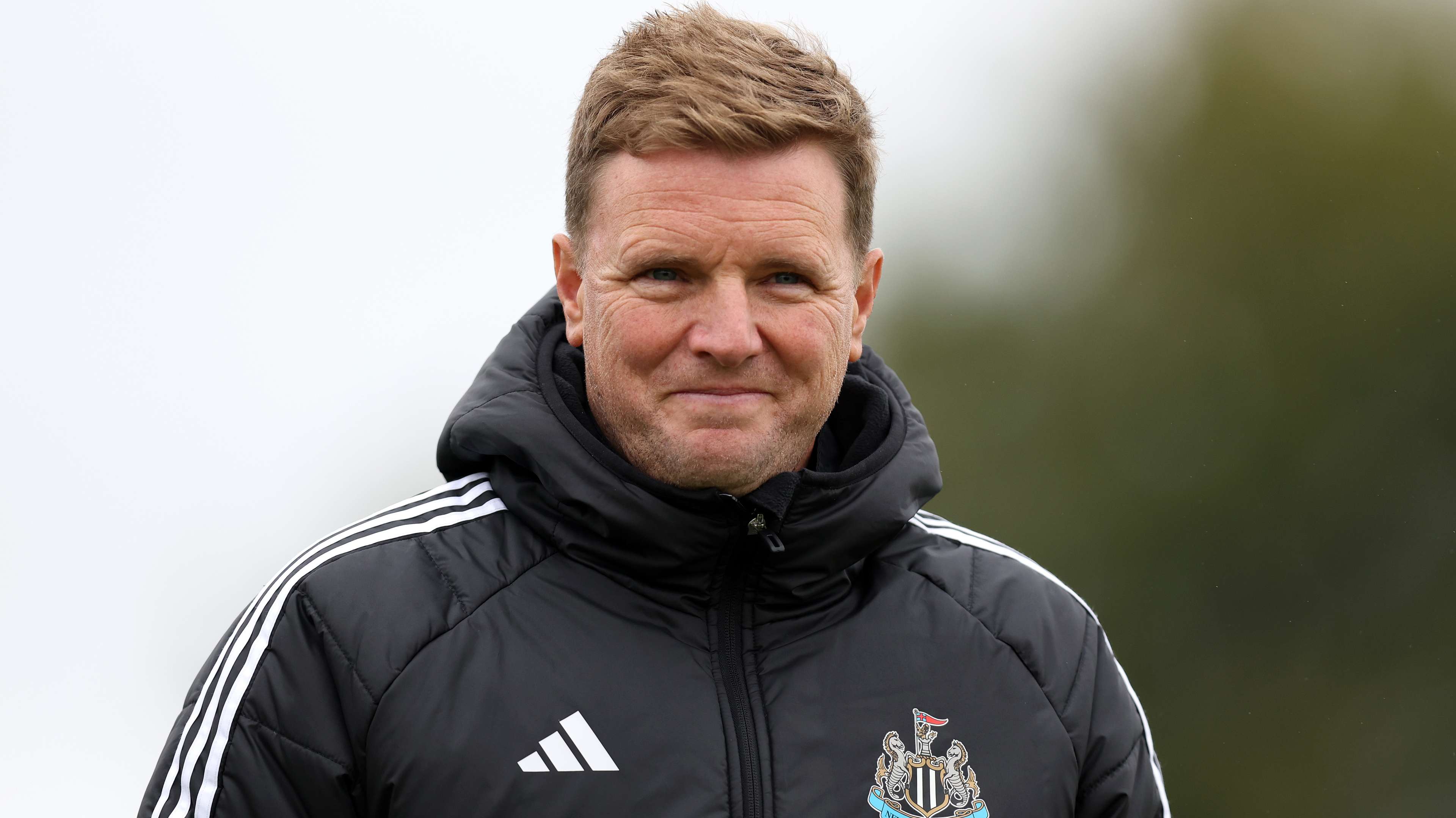 Howe labelled a Newcastle 'legend' as former star defends under-fire boss  