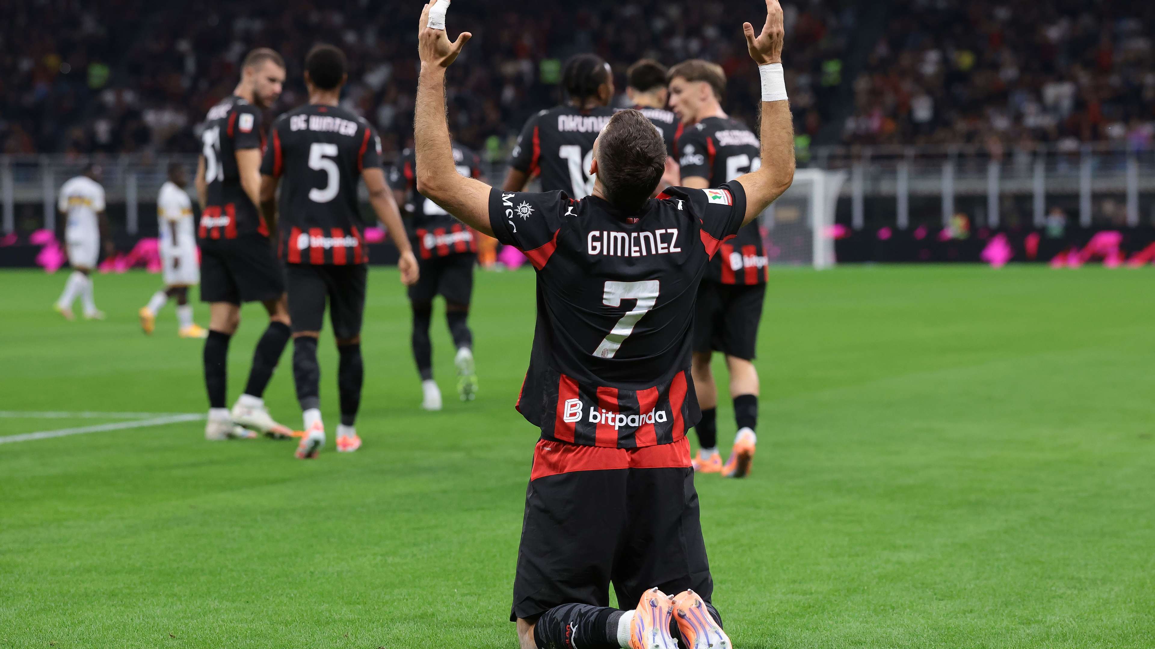 Brentford & Sunderland eye Milan's Gimenez for January  