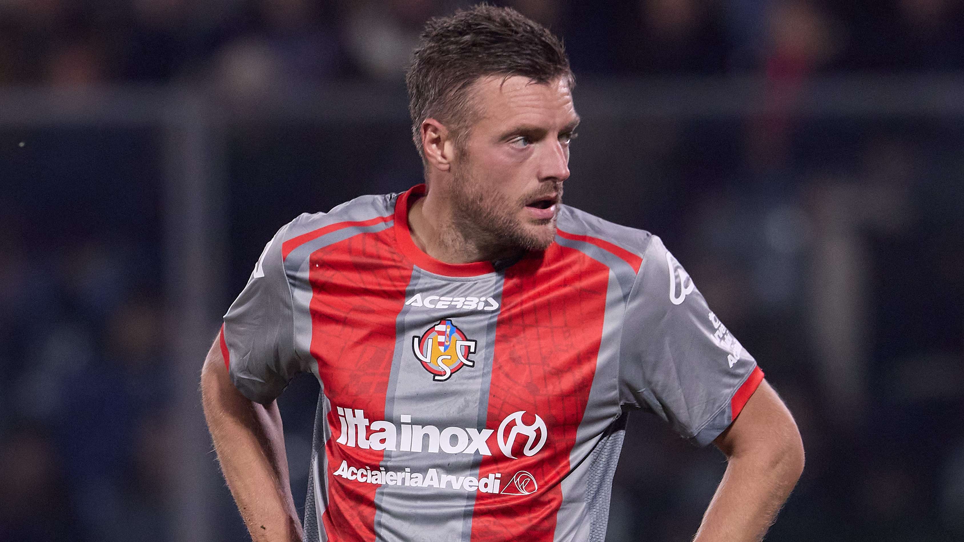 Burglary horror for Jamie & Rebekah Vardy as gang raids Italian villa  