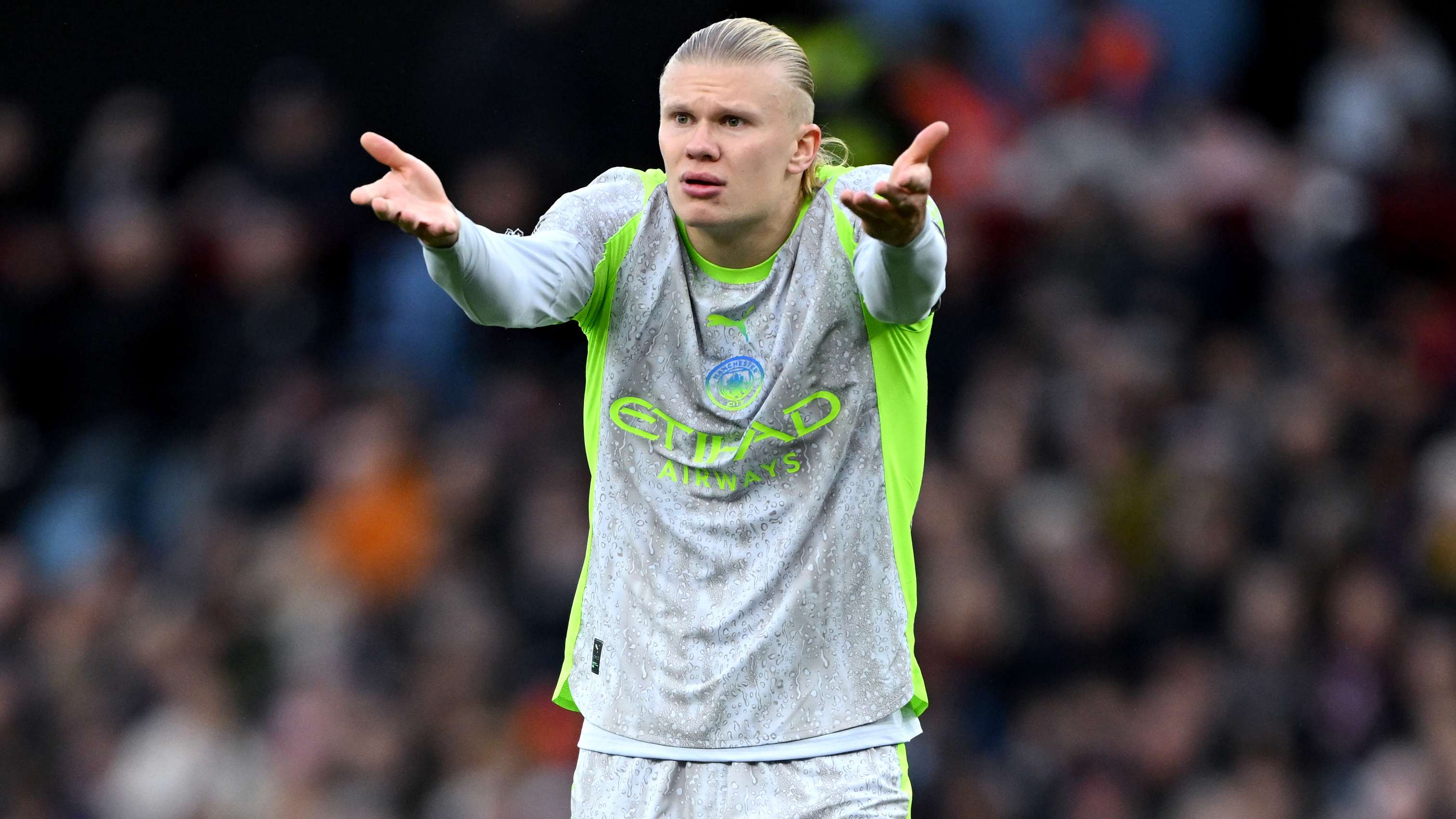 📽️ | Man City star transforms into Joker for Halloween  