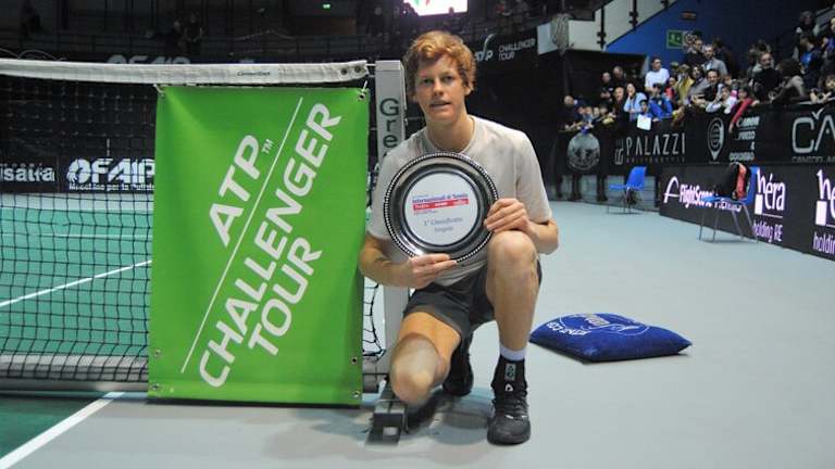 Victoria Mboko presented key to the city of Burlington, Ontario for "inspiring" rise  