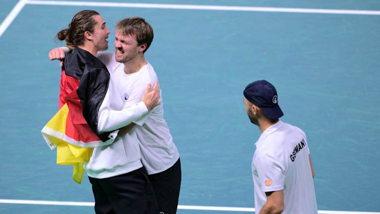 Taylor Fritz rings in 2025 off-season with cameo at Celebrity Poker Championships  