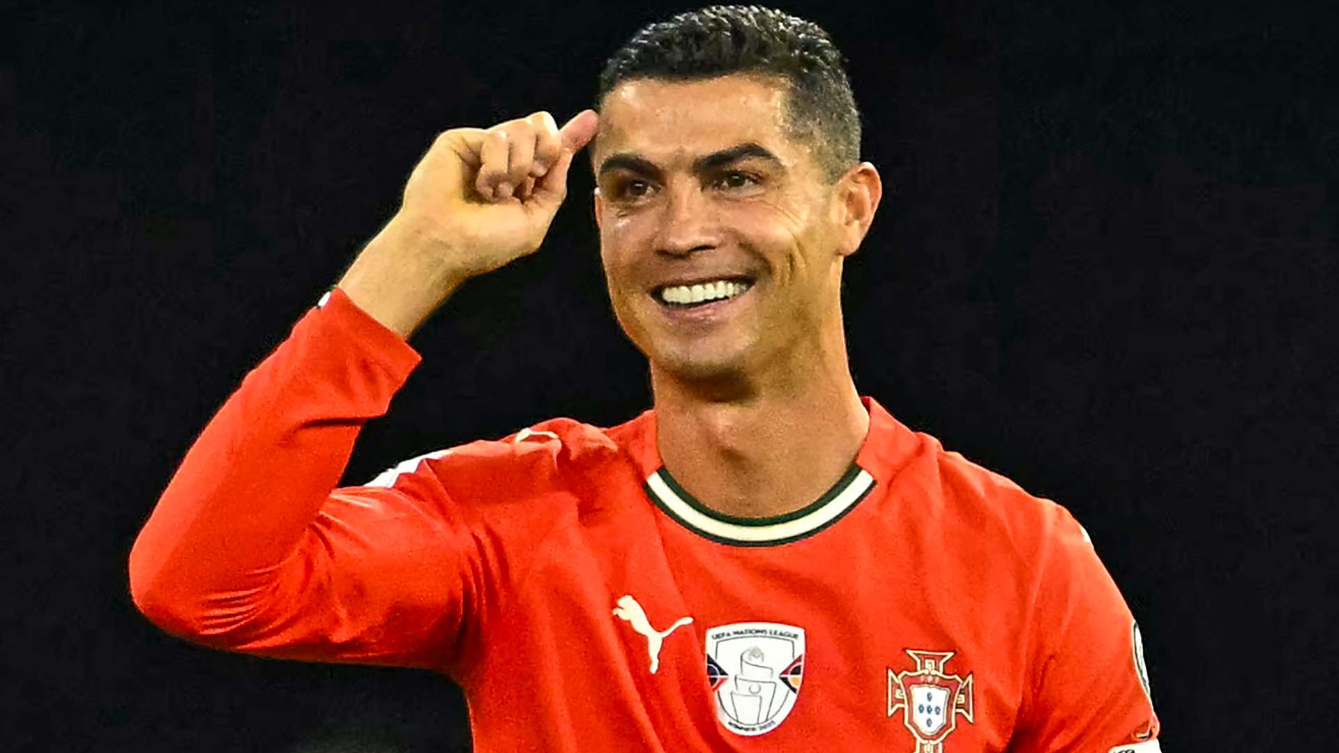 World Cup No.7 & more history for Ronaldo? Stunning prediction  