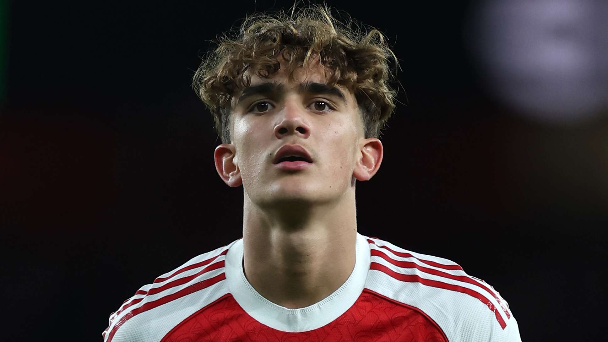 Arsenal's Dowman facing lengthy spell out with ankle ligament injury  