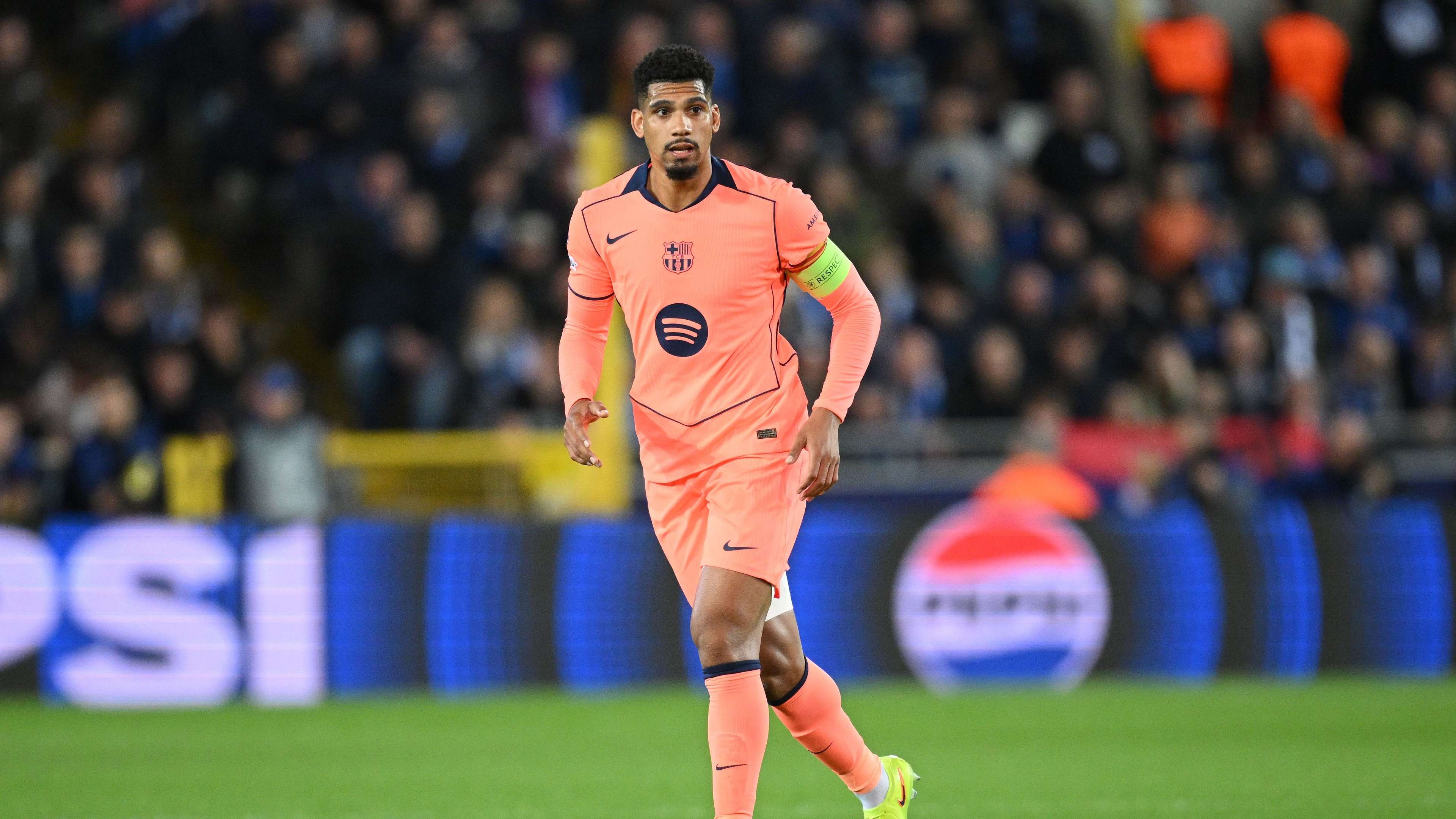 Araujo tells Barcelona when he will return to training from spiritual trip  