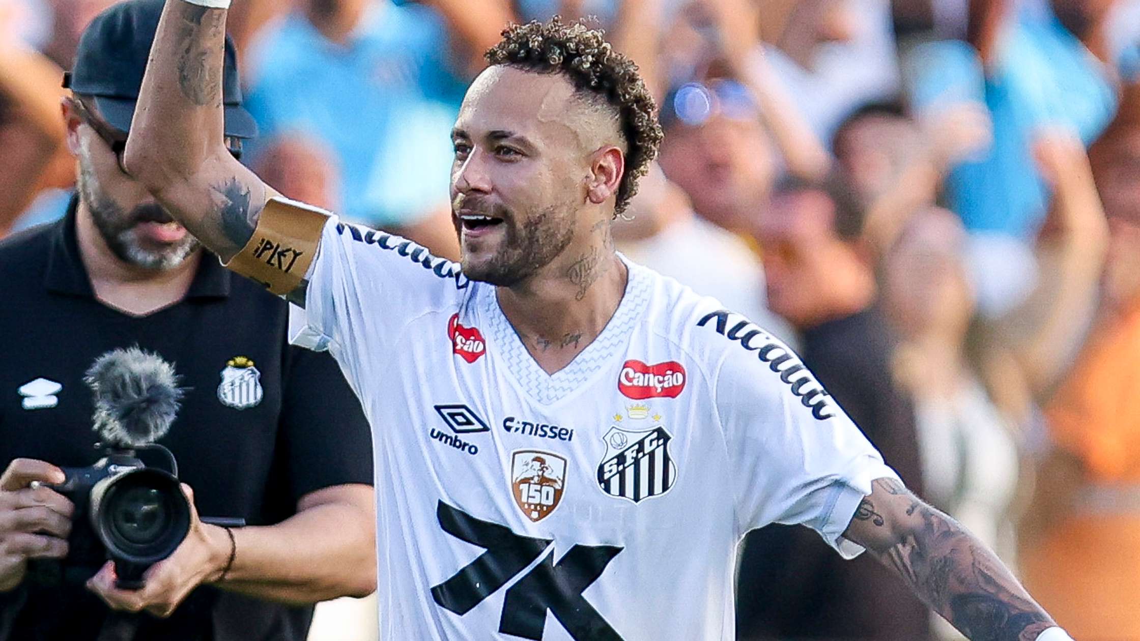 Santos chief sets record straight on Neymar's future  