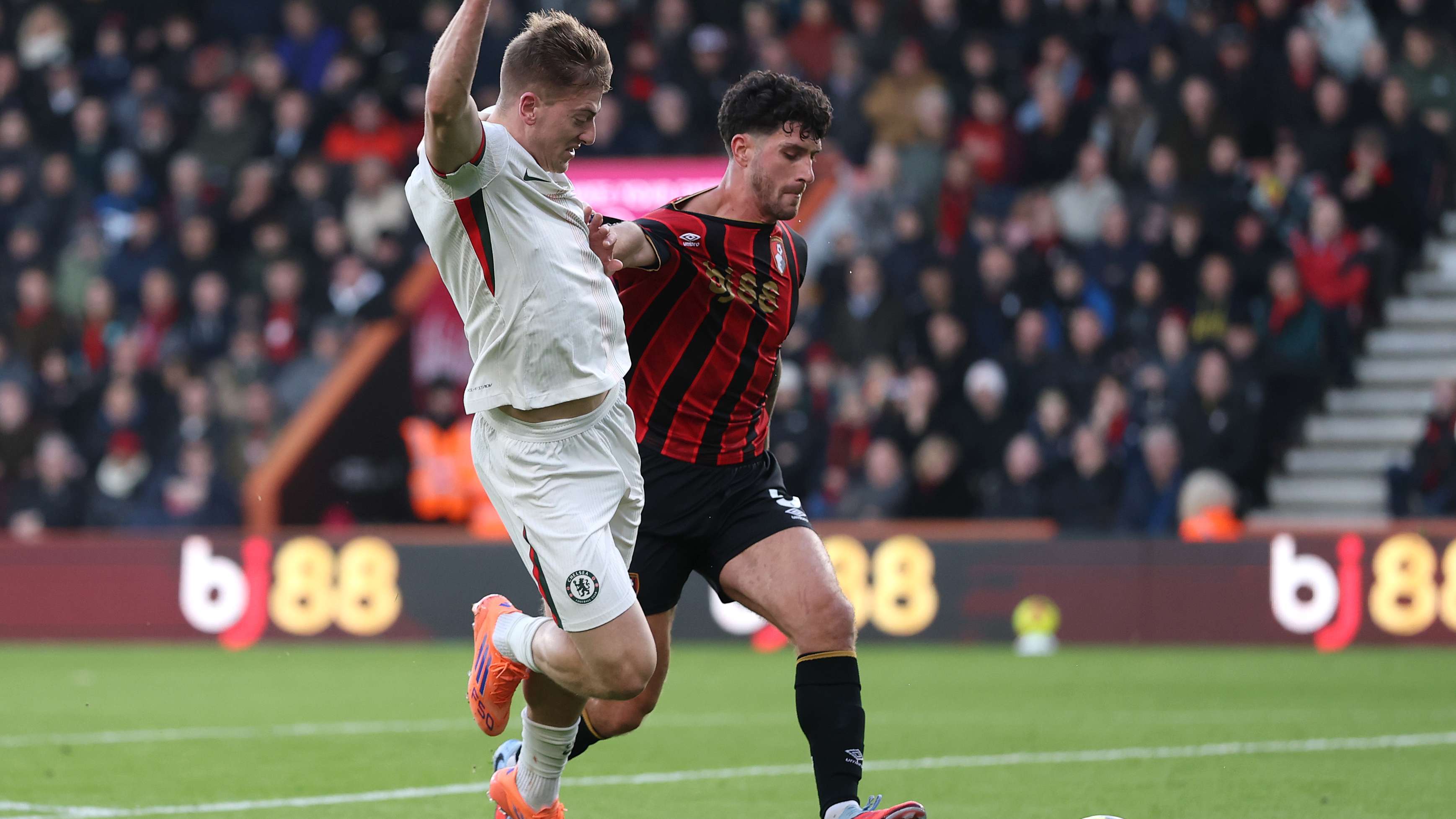 'Looks quite bad' - Maresca shares worrying Delap update  