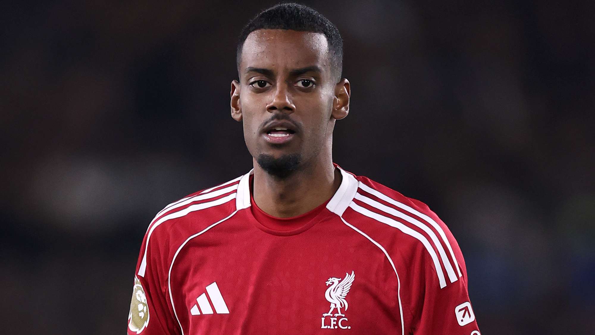 Transfers LIVE: Liverpool consider PSG loan move after Isak injury  