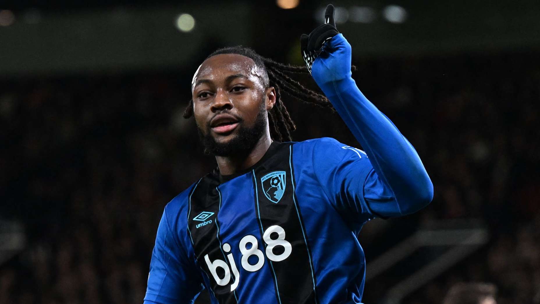 Liverpool urged NOT to sign Semenyo in January by club icon  