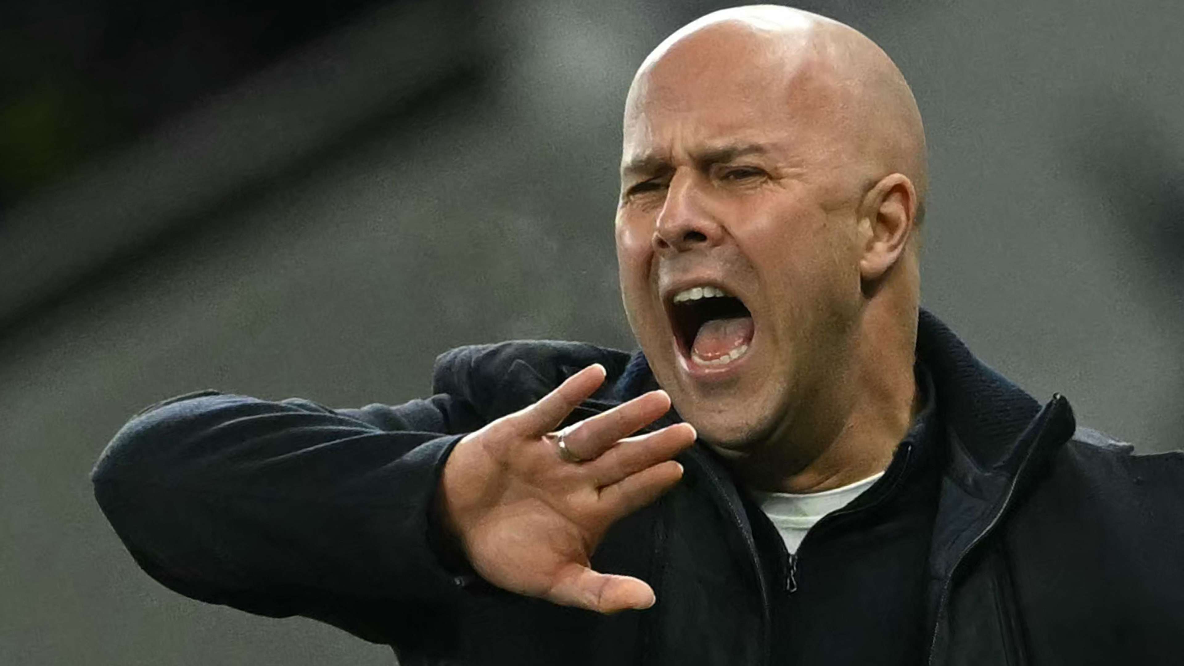 Liverpool urged to sign Arsenal star to solve 'major issue'  