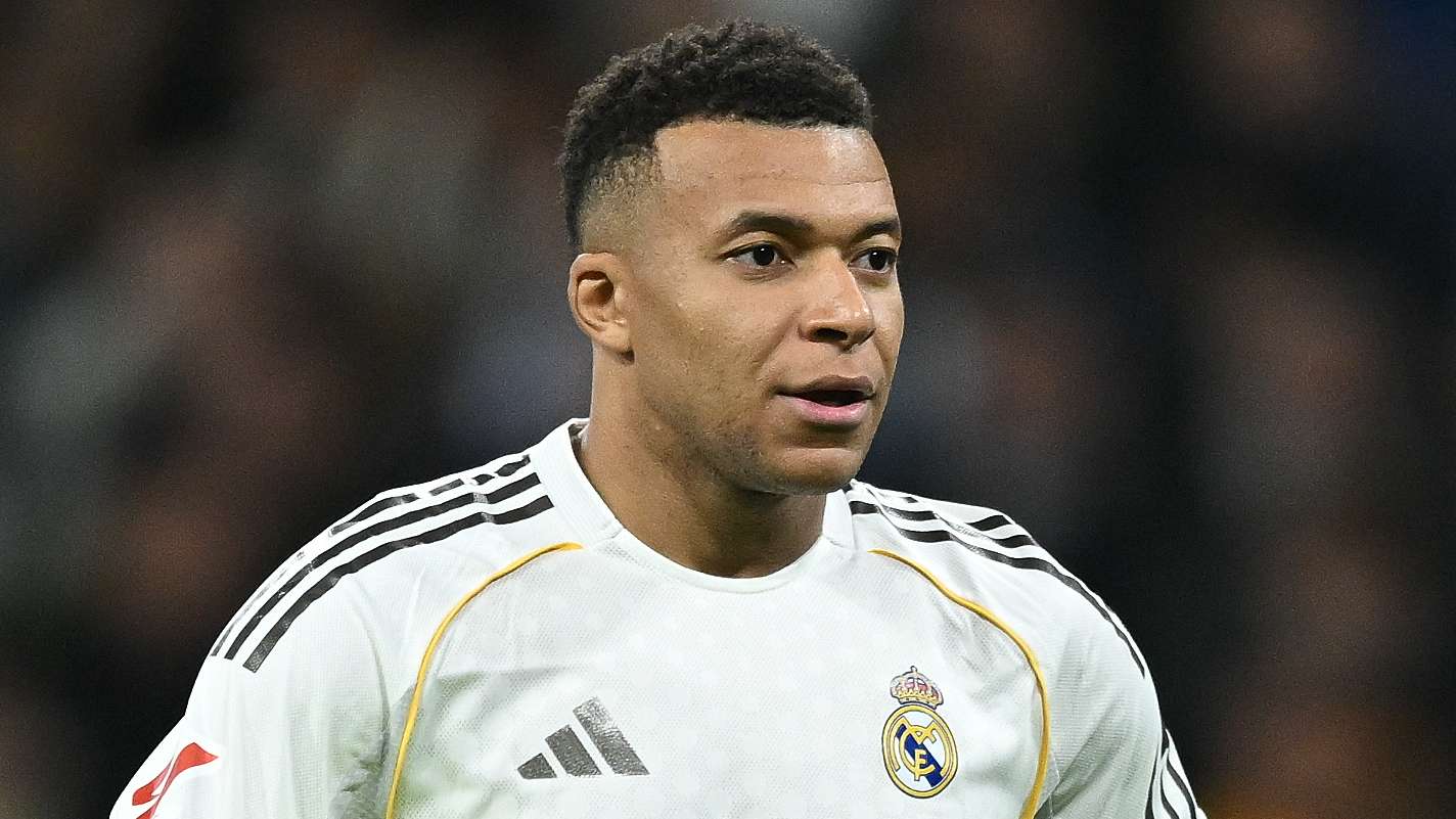 Mbappe's Caen appoint former Arsenal and Man City star as boss  