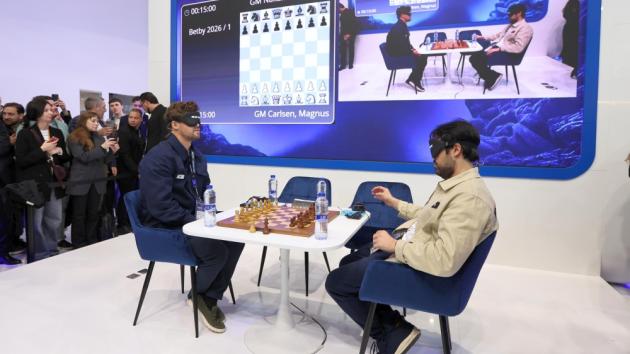 Carlsen, Nakamura Excite Fans With Blindfold Battle And Chess Discussion In Barcelona  