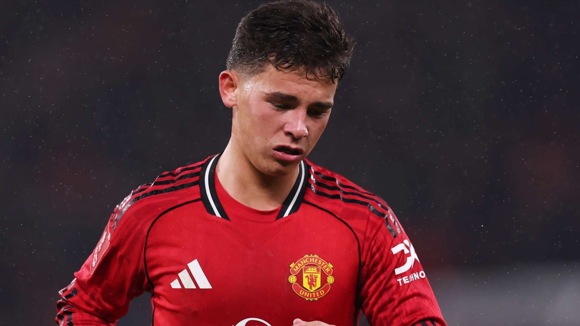 Lacey loses his head! Man Utd wonderkid shown first red card  