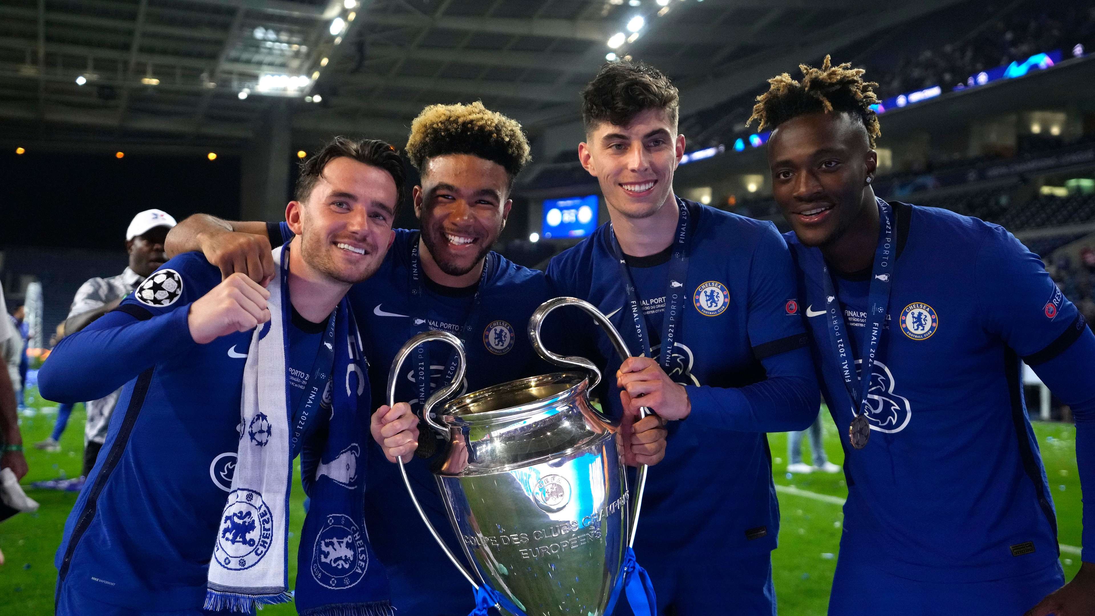 Ex-Chelsea star set for shock Premier League return with Aston Villa  