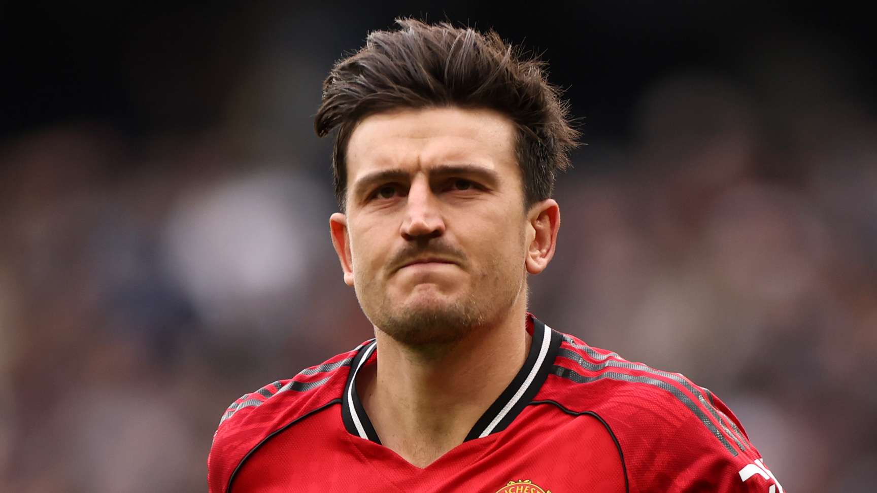 The Maguire problem! Man Utd split on defender's contract  