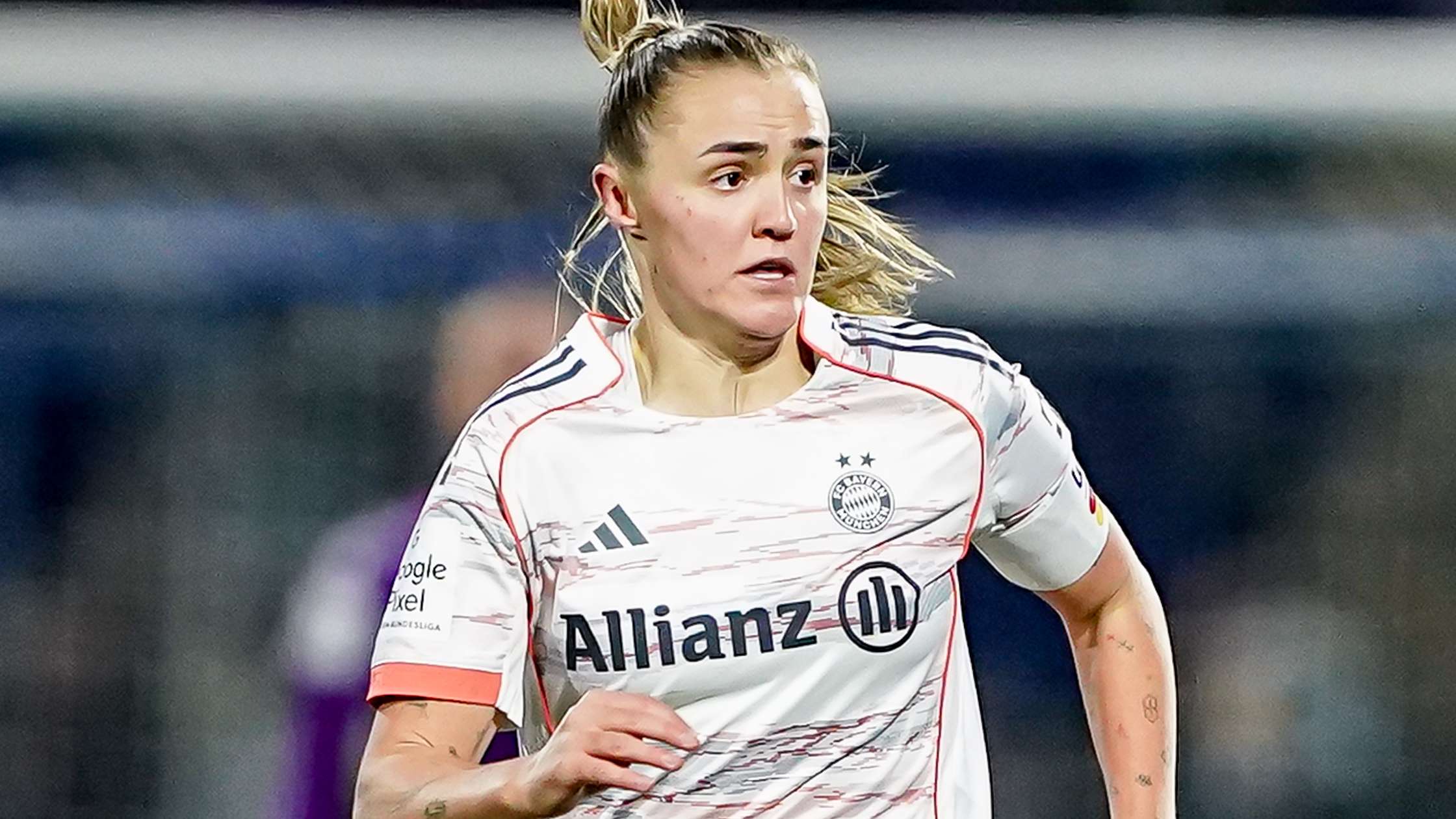 Arsenal hold 'concrete talks' with Stanway over WSL return  