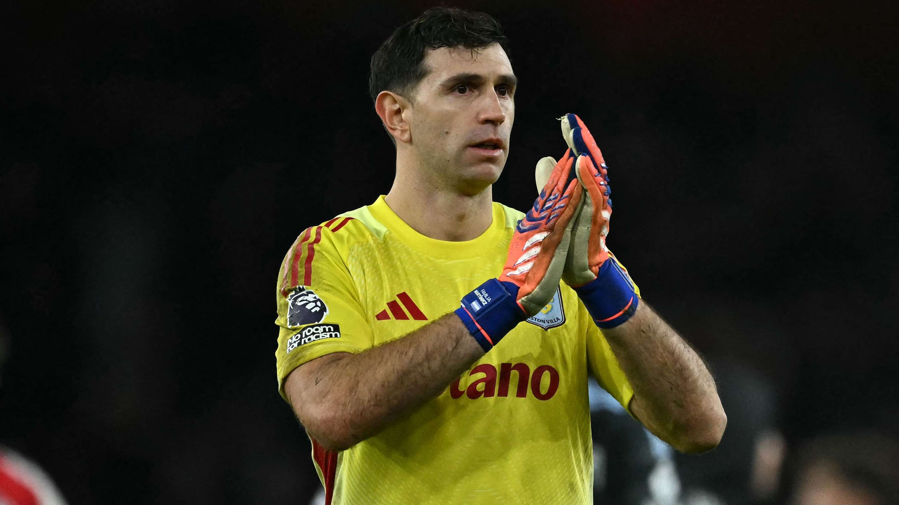 Three-time UCL winners open Martinez transfer talks  