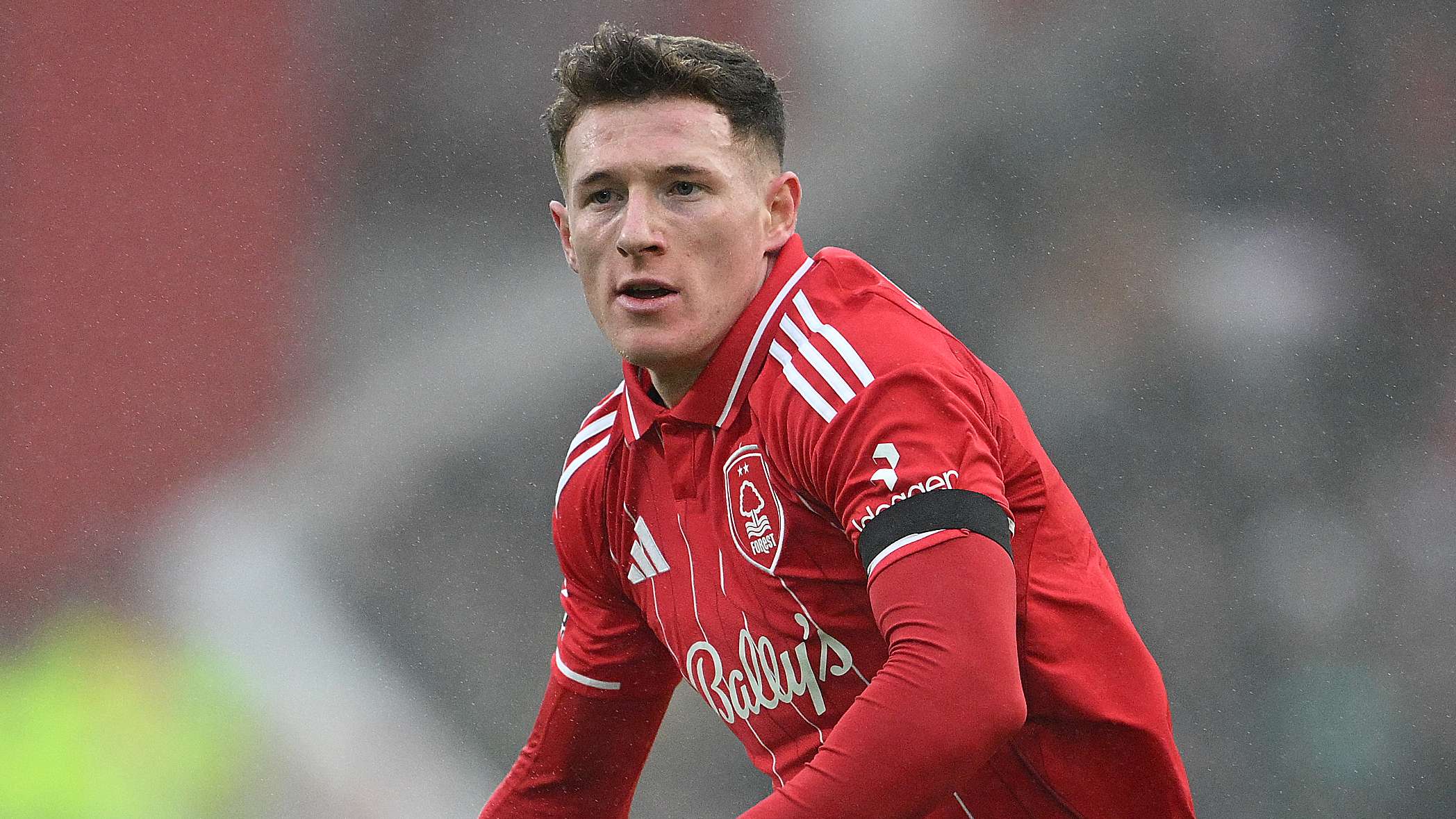 Transfers LIVE: Man City make approach for Man Utd target  