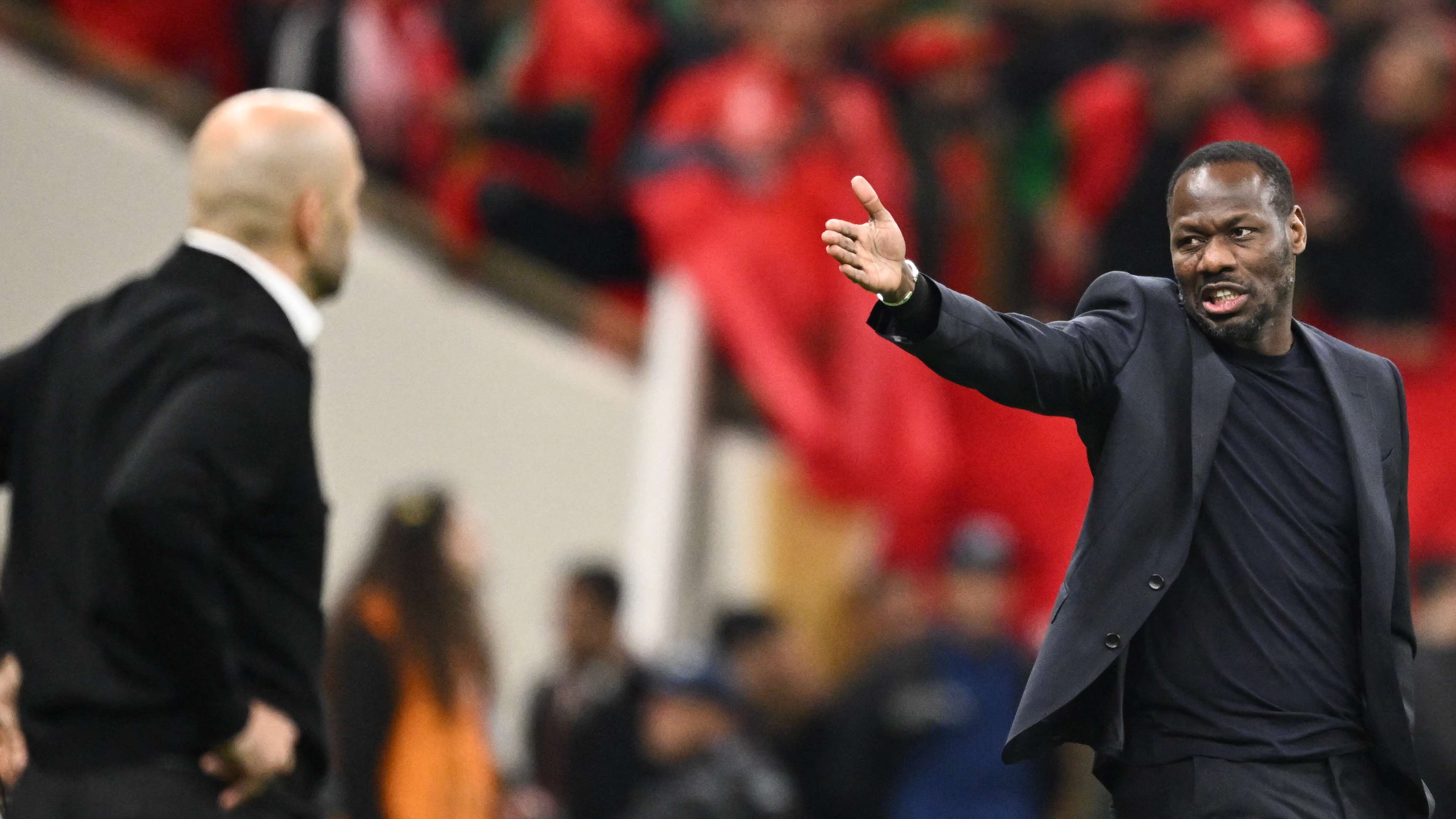 Senegal coach walks out of press conference after being BOOED  