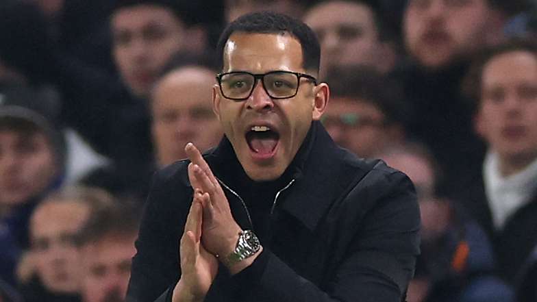 Rosenior offers transfer update as Chelsea eye key move  