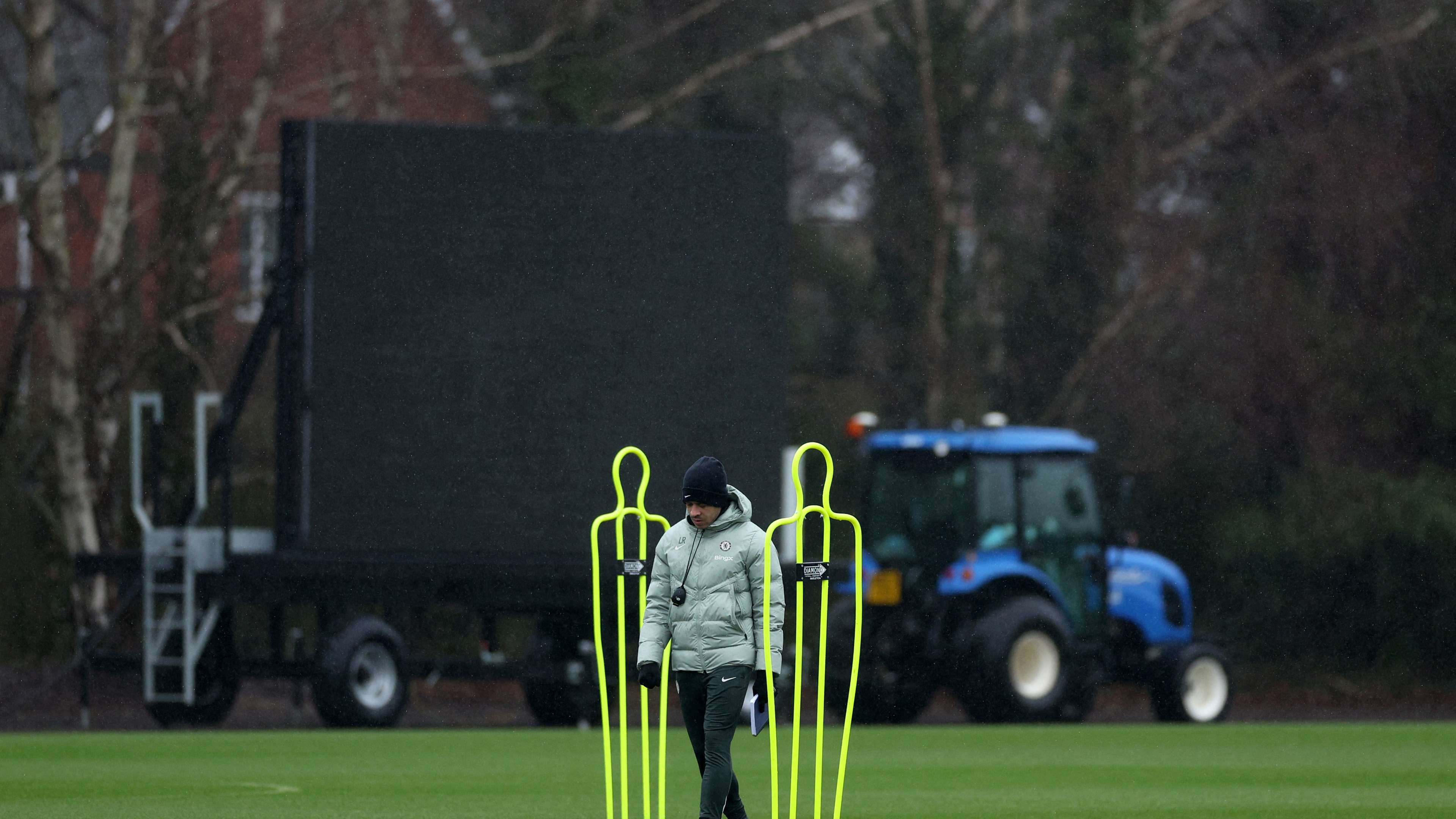 Chelsea players in car crash 'mystery' following strange incident  